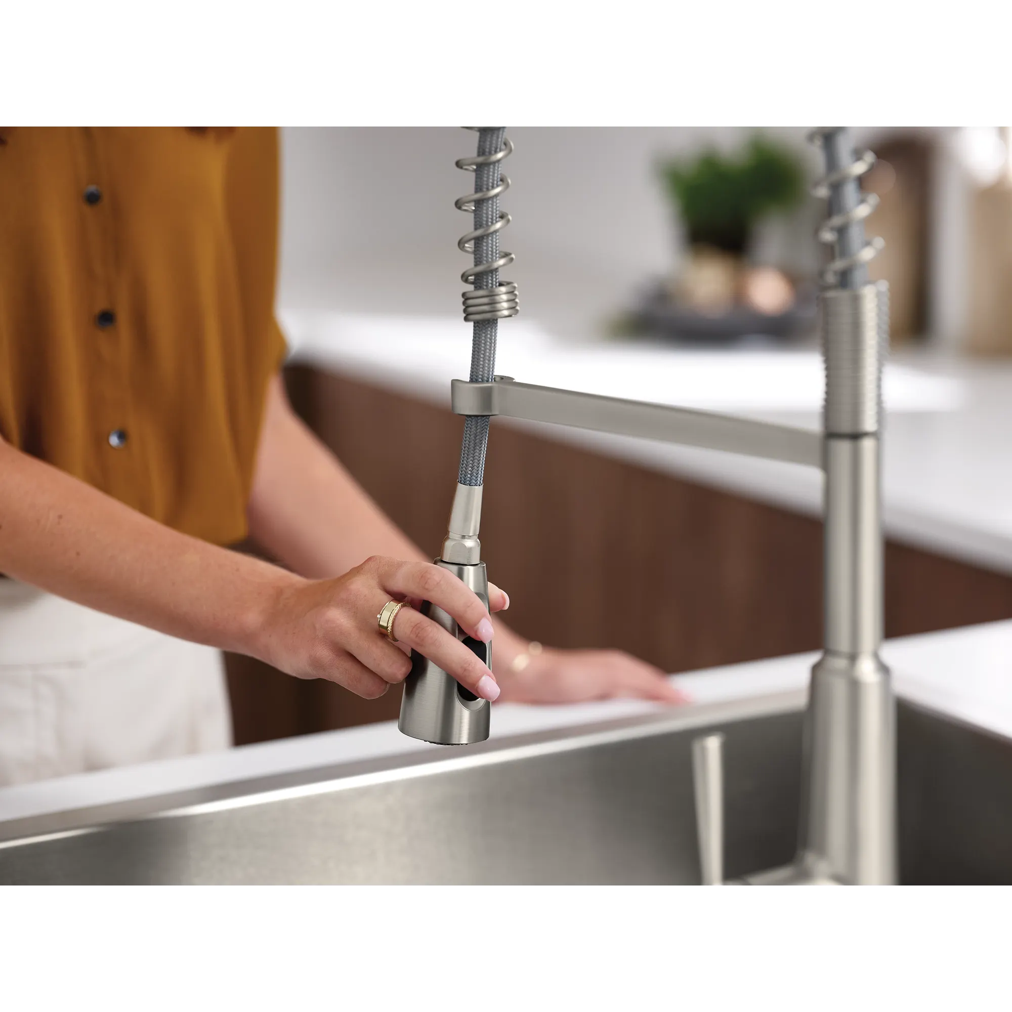 33" x 22" Stainless Steel 18 Gauge Single Bowl Dualmount Sink and Faucet Combination - Image 13