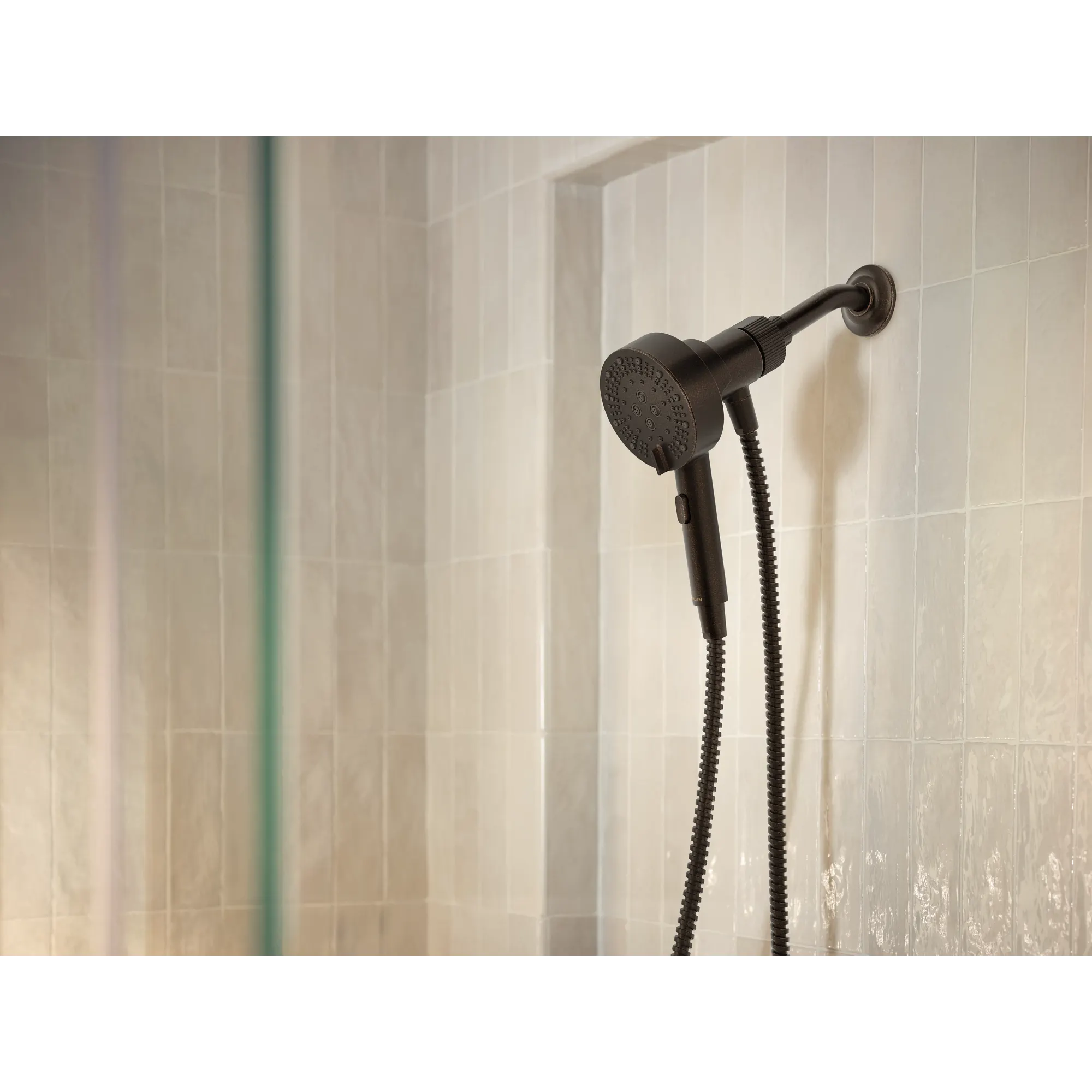 Magnetix Oil rubbed bronze six-function 4.25" diameter spray head handshower - Image 5