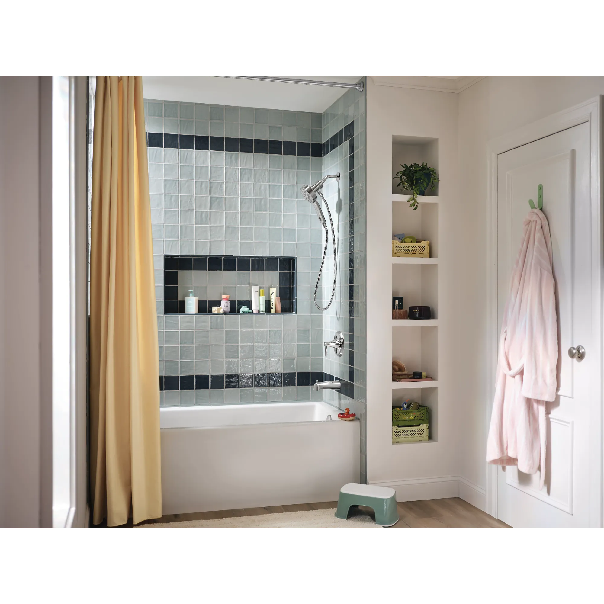 The Handheld that Saves Hot Water - Image 2
