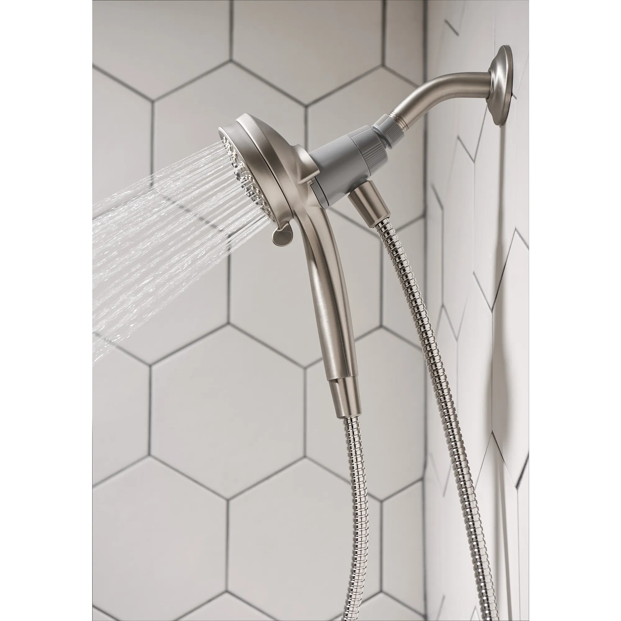 Attract With Magnetix Handheld Shower - Image 41