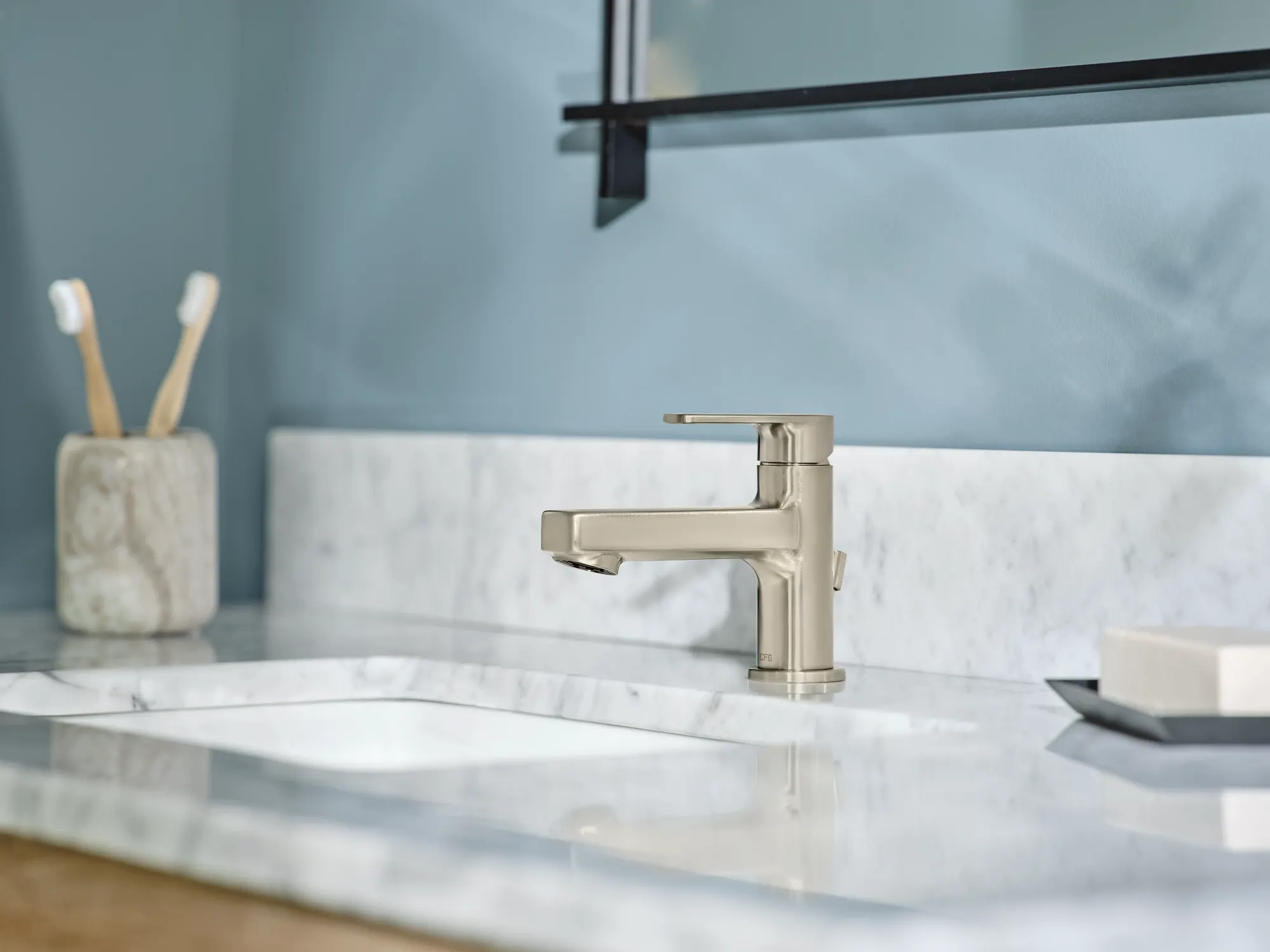 Slate Brushed nickel one-handle low-profile bathroom faucet - Image 4