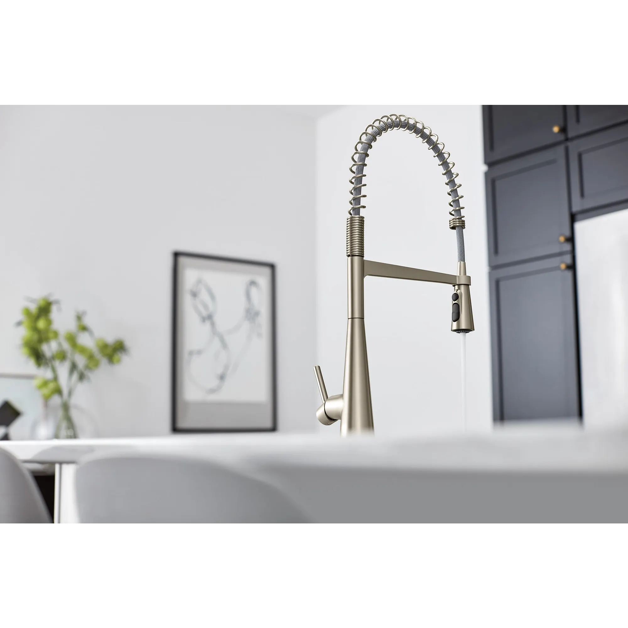 Sleek One-Handle Pre-Rinse Spring Pulldown Kitchen Faucet - Image 30