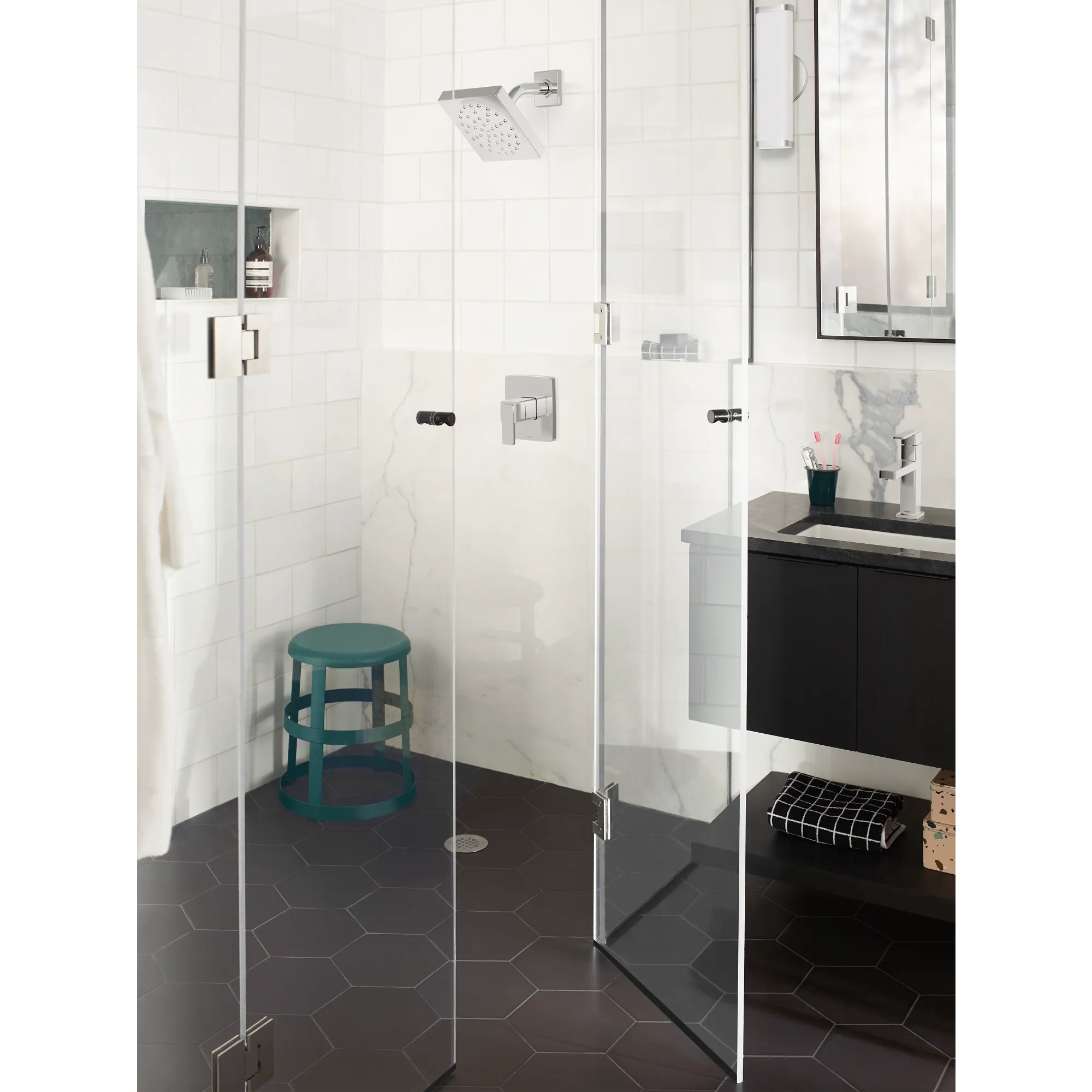Iver One-handle Bathroom Sink Faucet - Image 4
