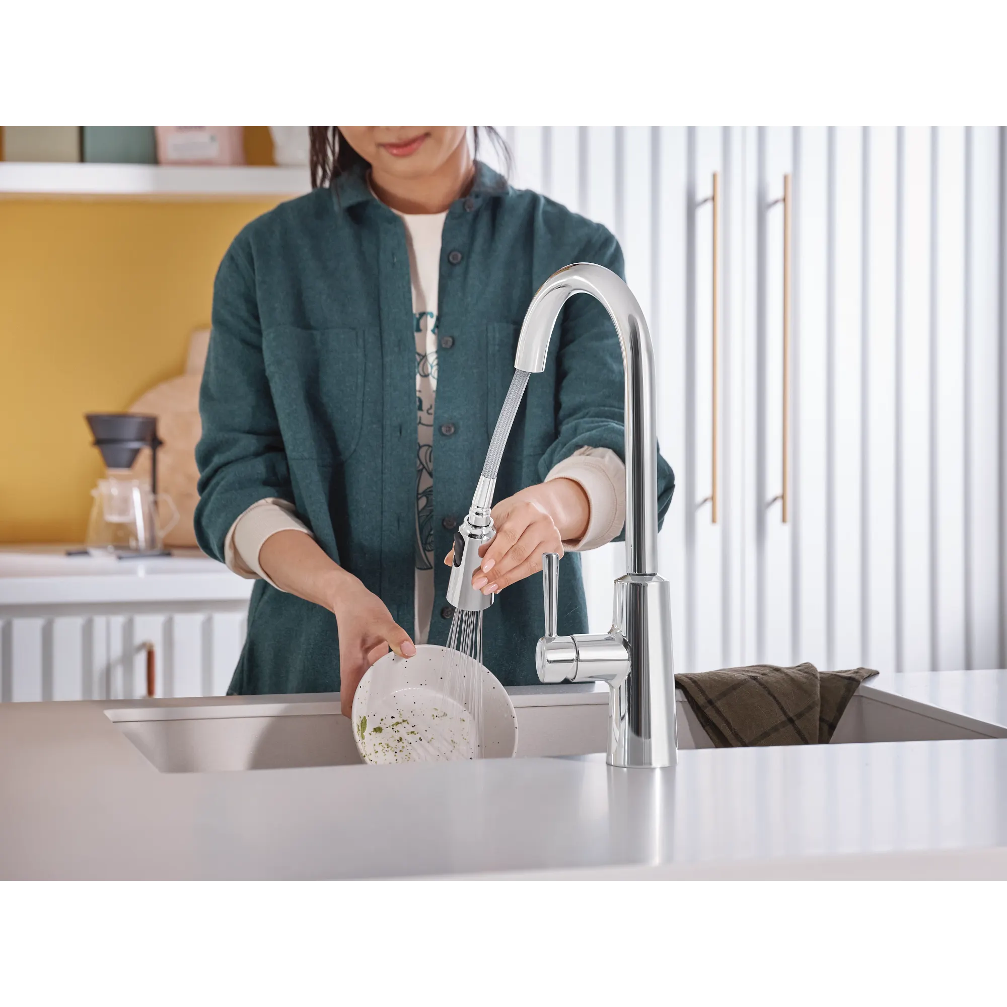 Riley MotionSense Wave One-Handle Pulldown Touchless Kitchen Faucet - Image 15