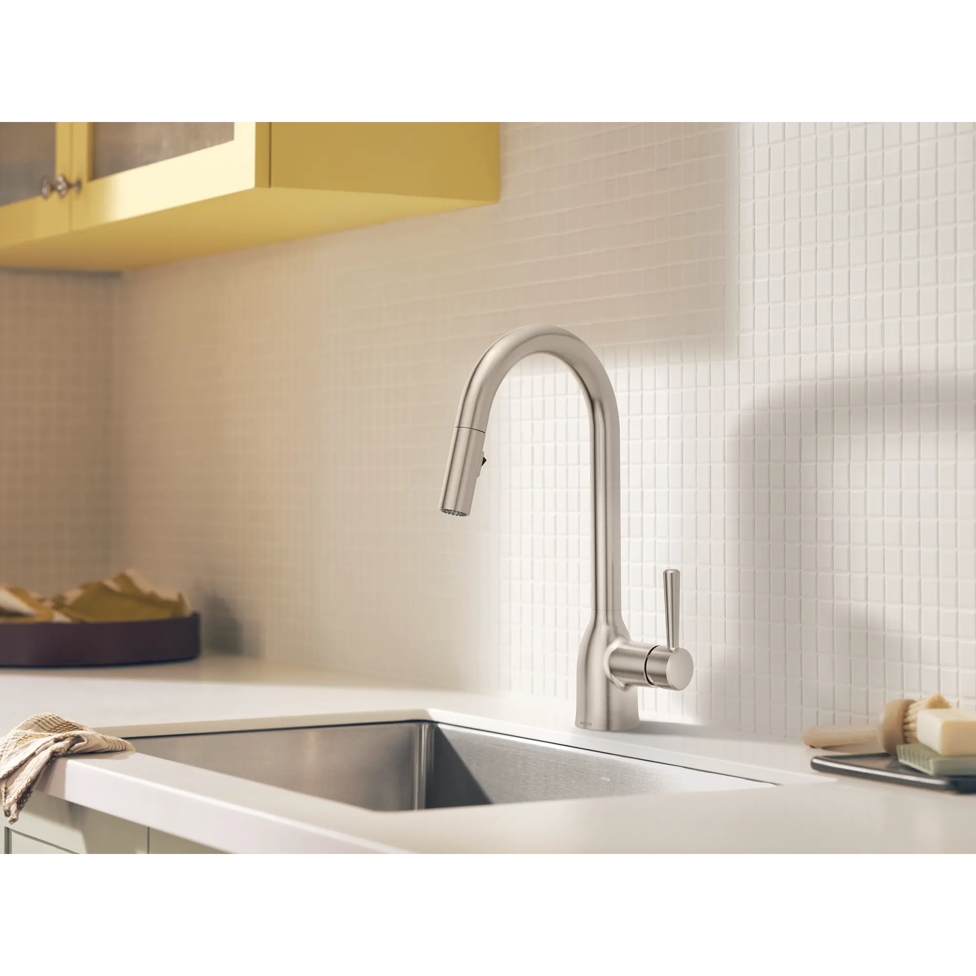 Chateau Spot resist stainless one-handle kitchen faucet - Image 5