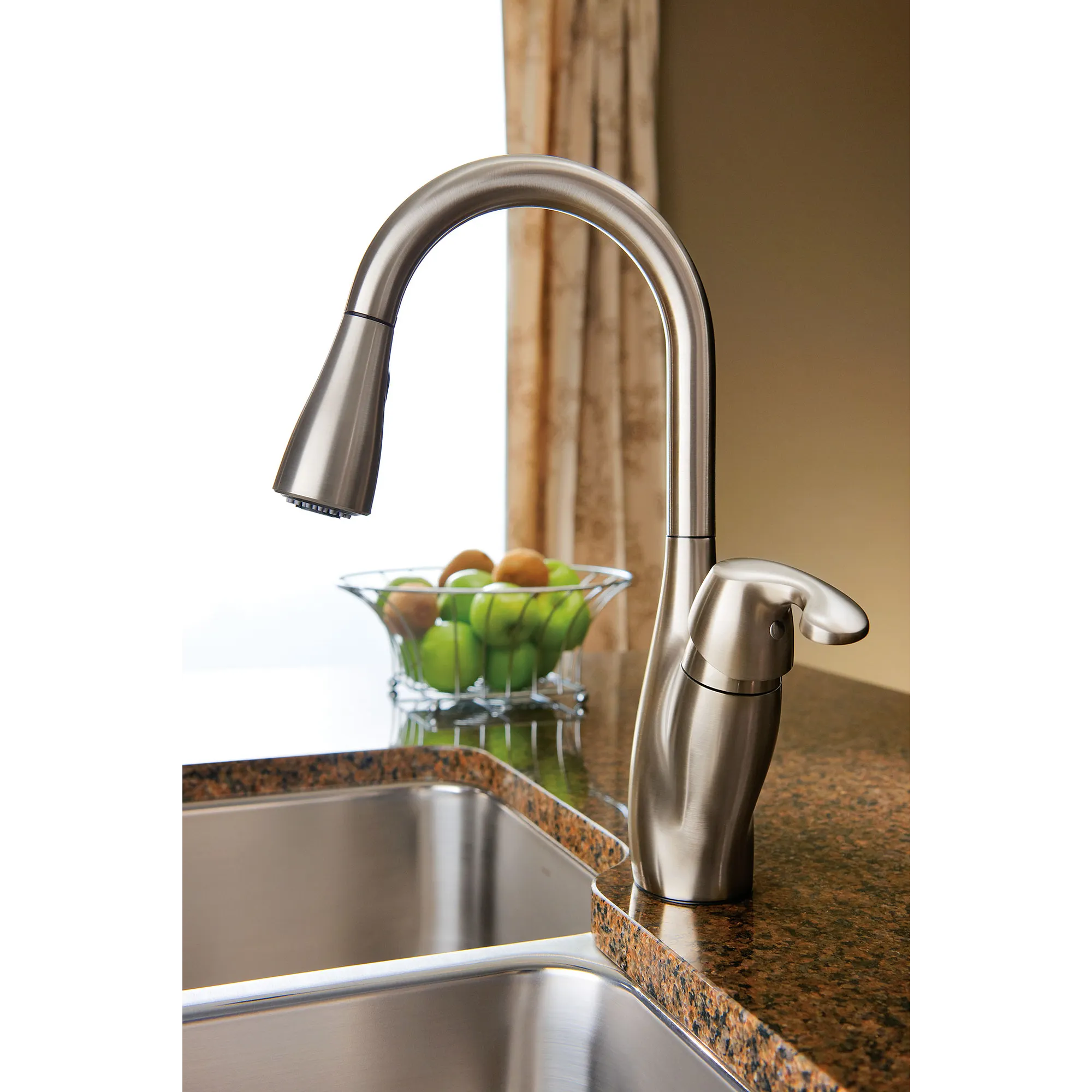Medora Chrome one-handle high arc pulldown kitchen faucet - Image 14