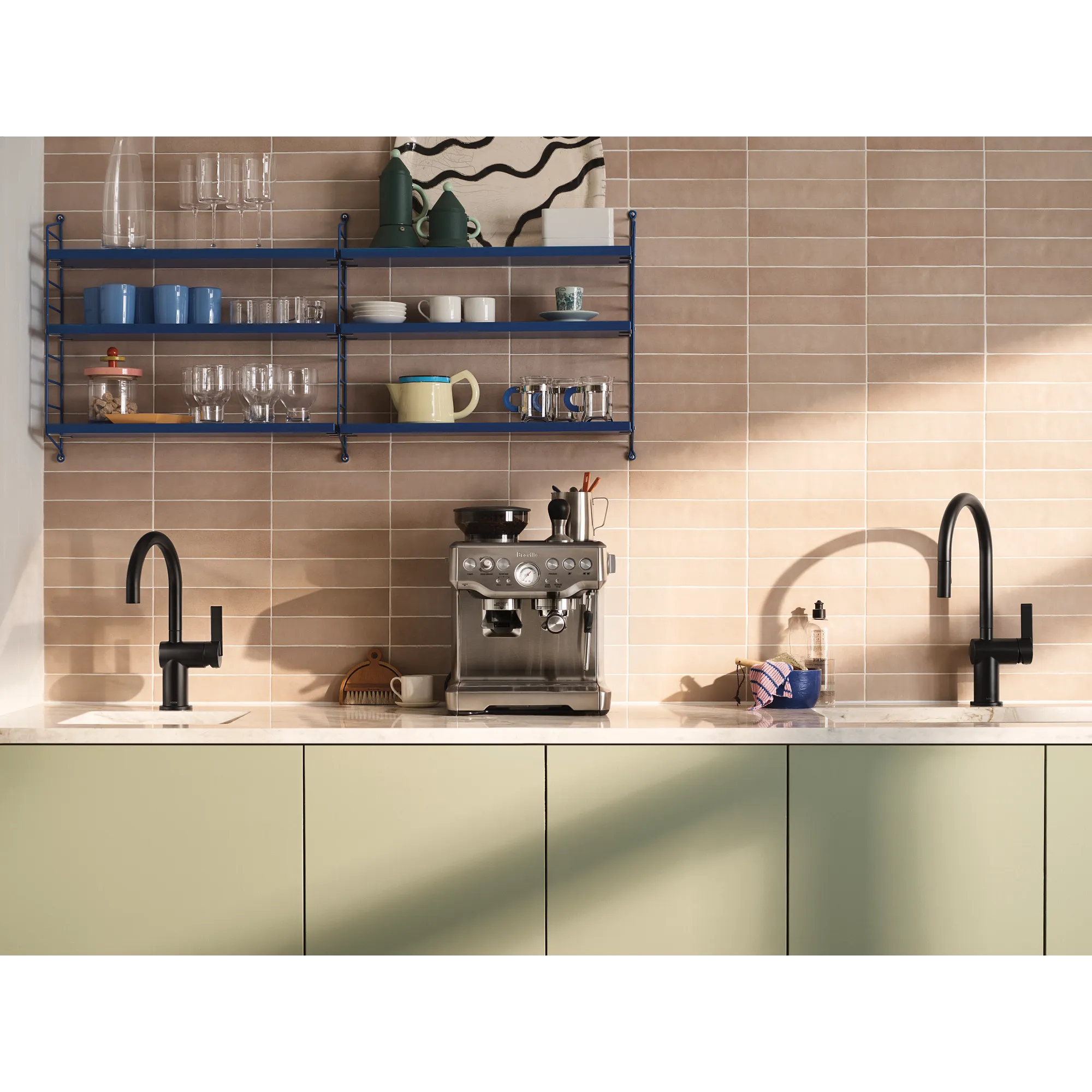 Cia MotionSense Wave One-Handle Pulldown Touchless Kitchen Faucet - Image 18