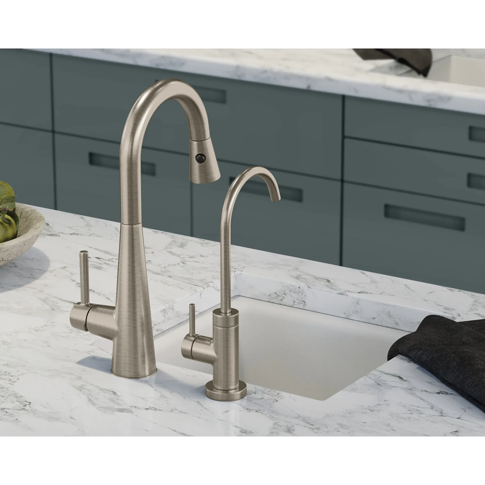 Sleek One-Handle Pulldown Bar Faucet - Image 21