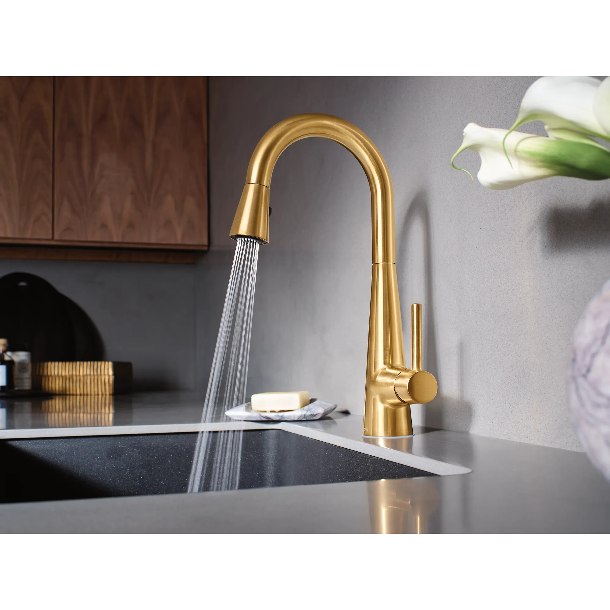 Sleek One-Handle Pulldown Bar Faucet - Image 26