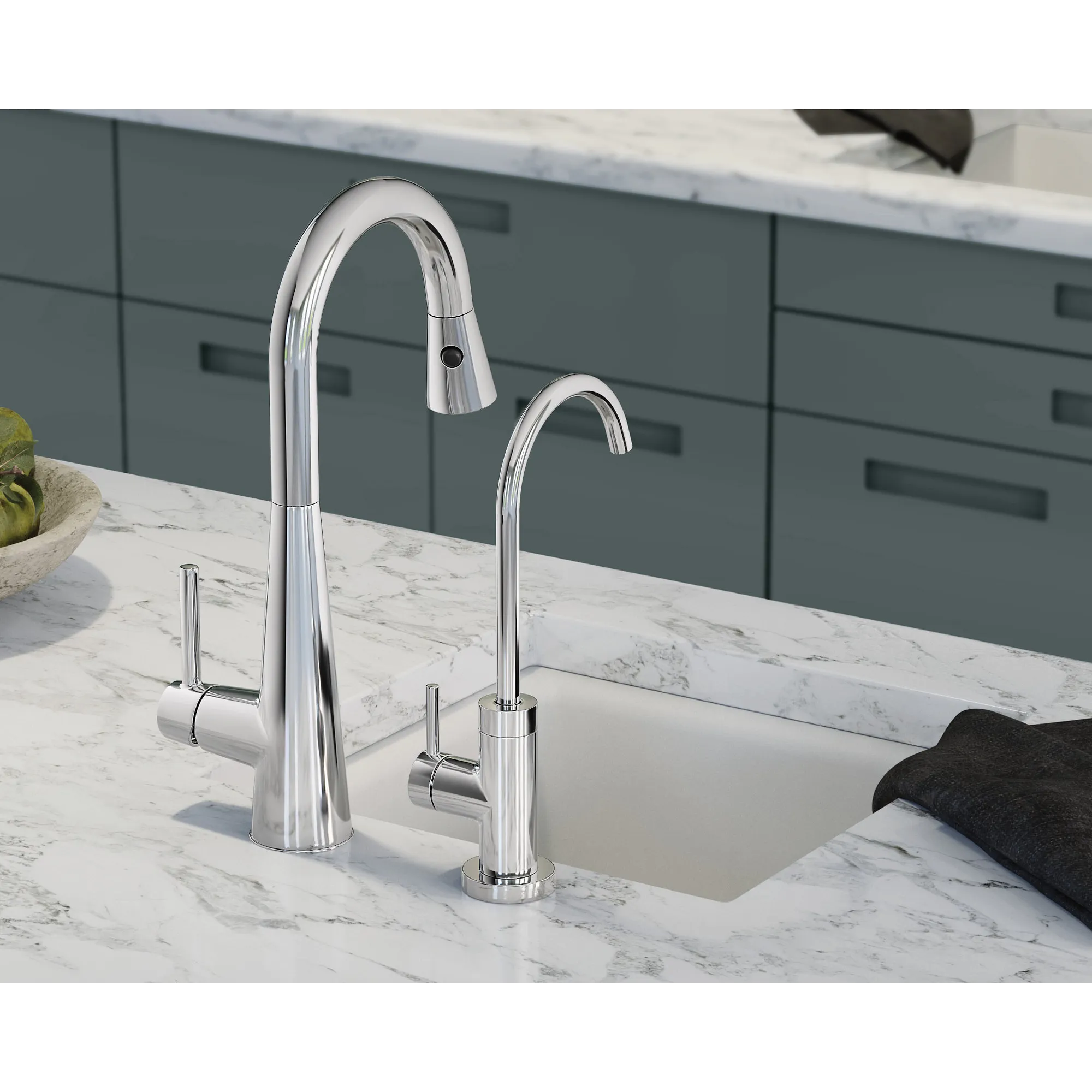 Sleek One-Handle Pulldown Bar Faucet - Image 3