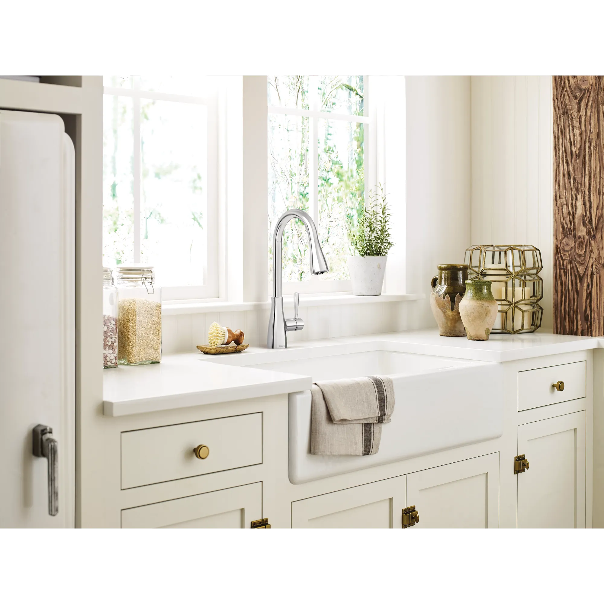 Elbur Chrome one-handle kitchen faucet - Image 2