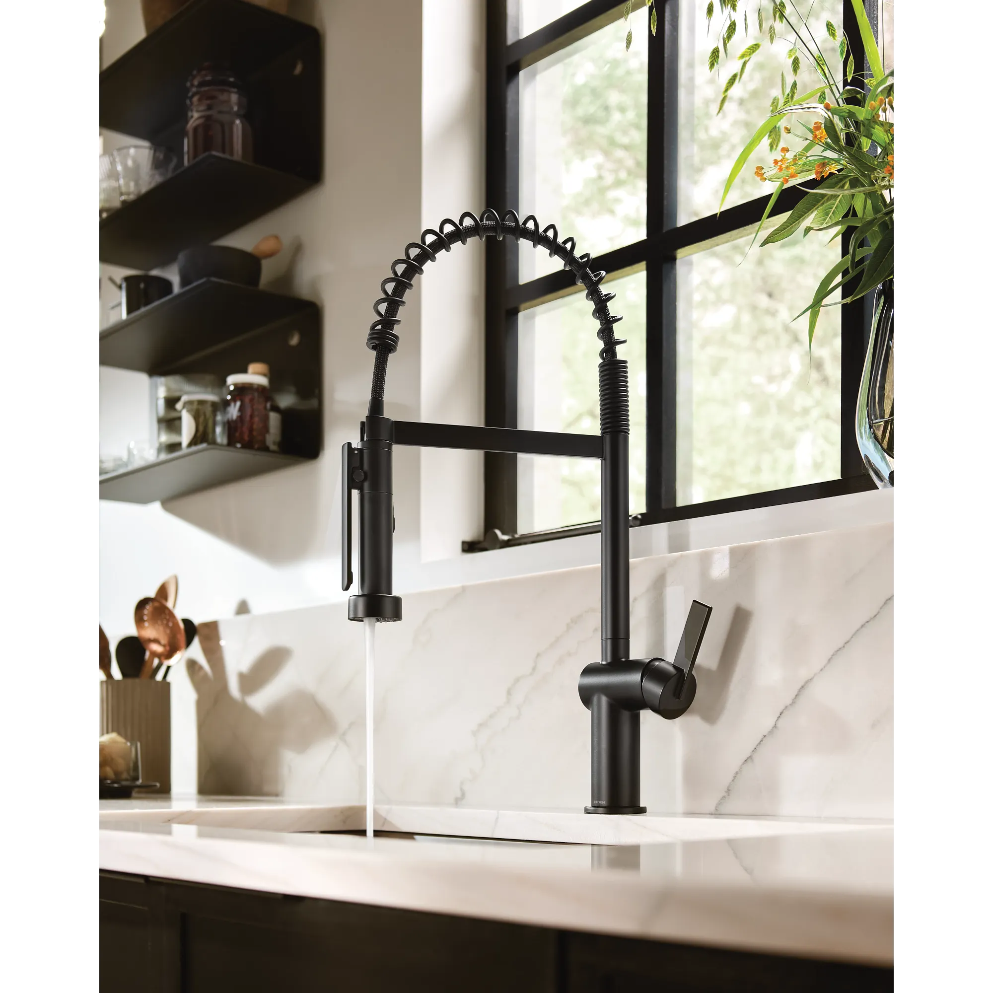 Cia One-Handle Pre-Rinse Spring Pulldown Kitchen Faucet - Image 13