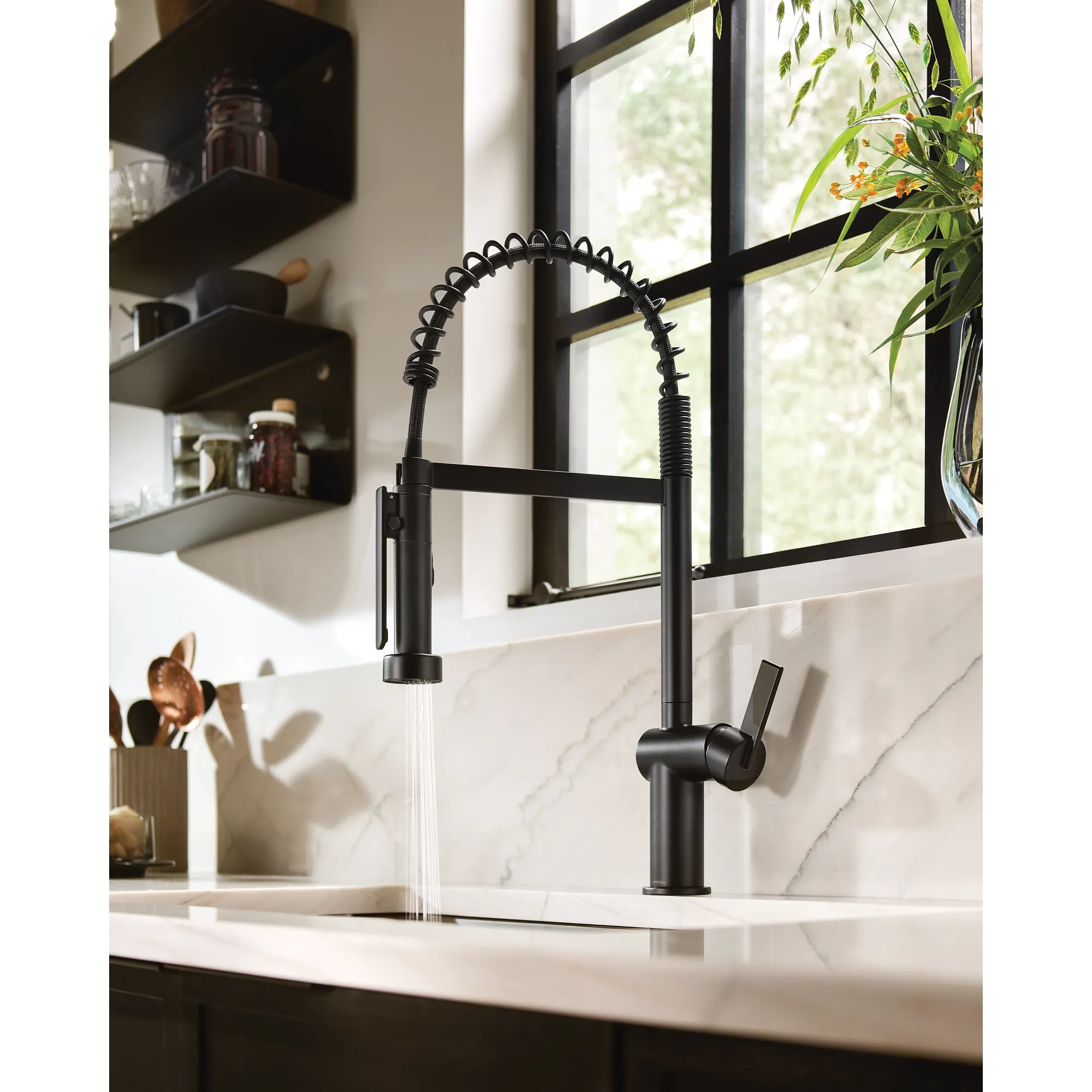 Cia One-Handle Pre-Rinse Spring Pulldown Kitchen Faucet - Image 14