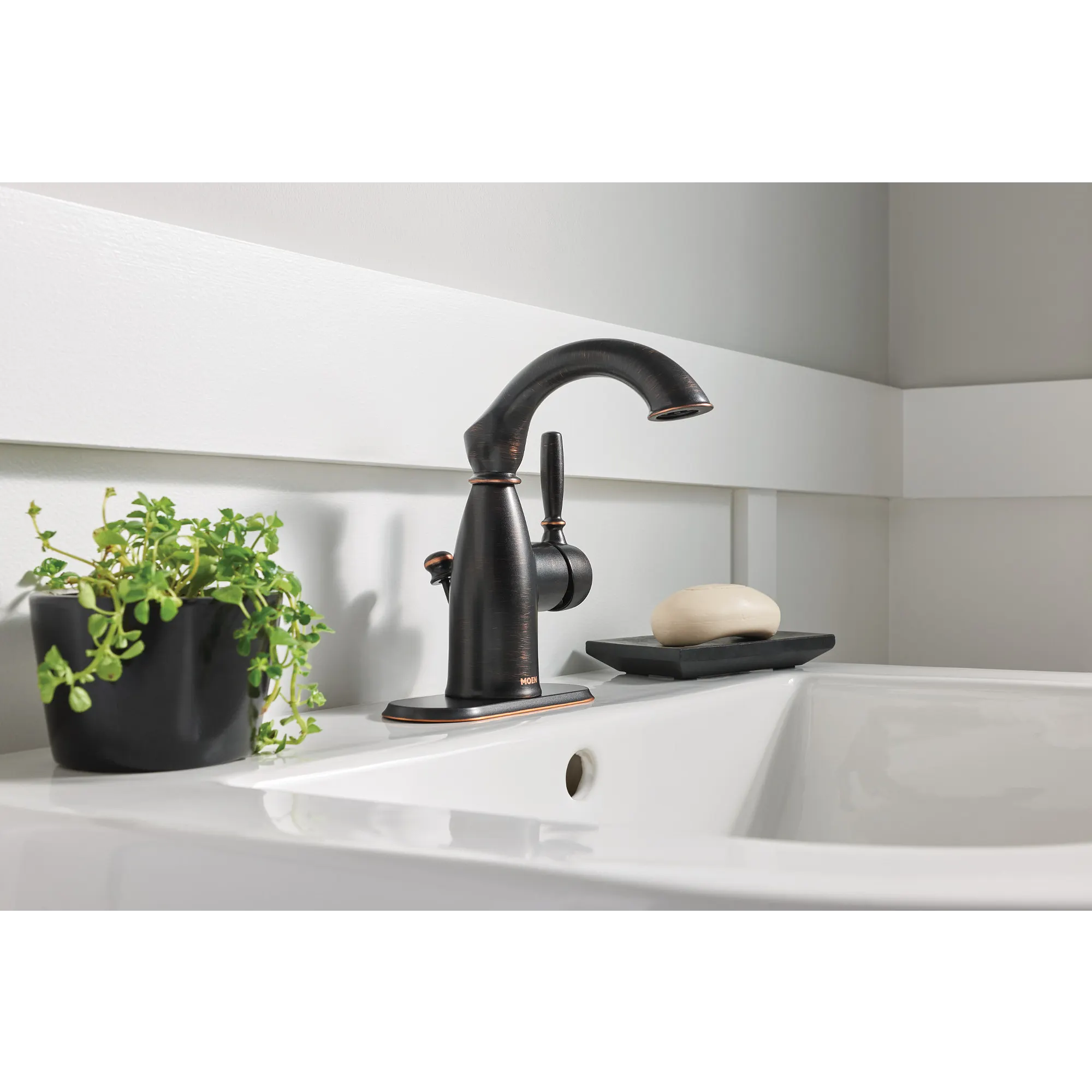 Sarona One-handle Bathroom Sink Faucet - Image 9