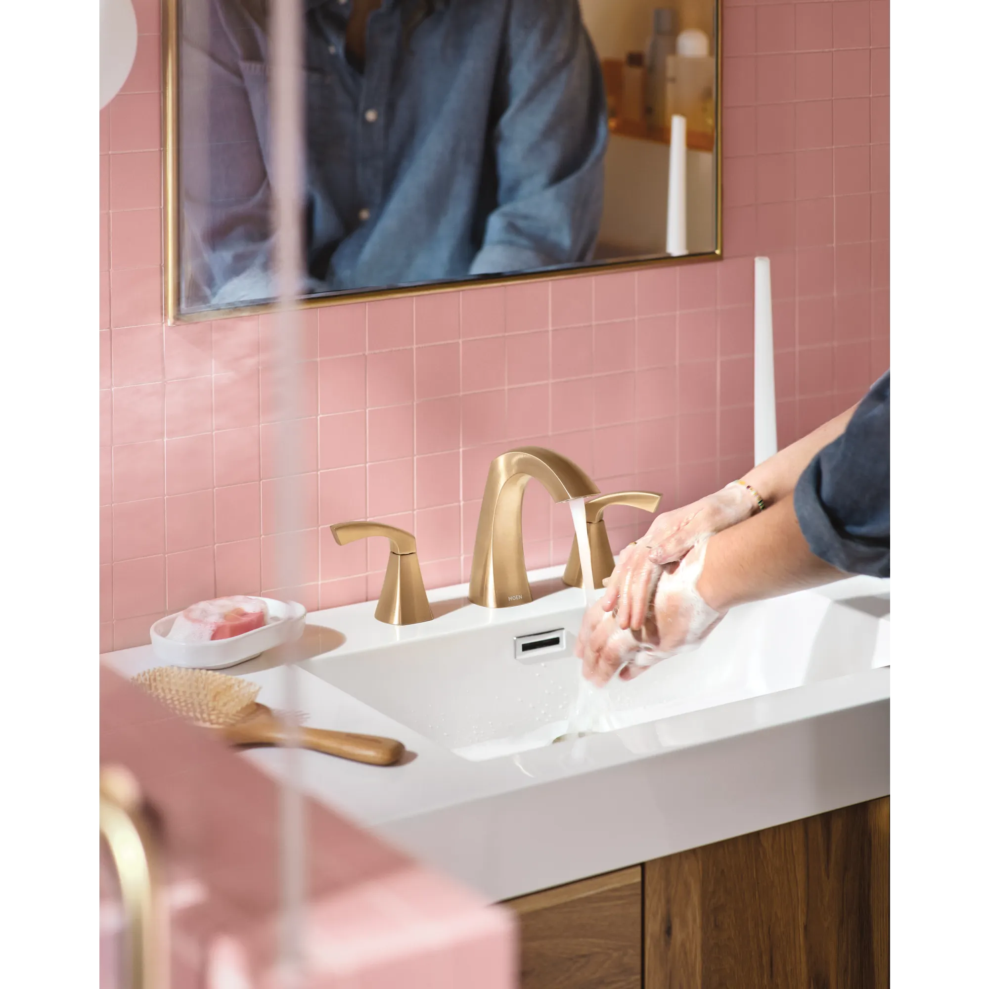 Lindor Two-Handle Widespread Bathroom Sink Faucet - Image 21