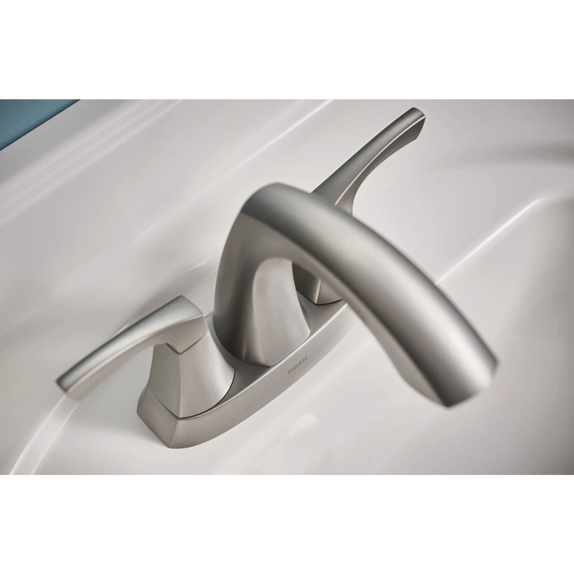 Lindor Two-handle Centerset Bathroom Sink Faucet - Image 12