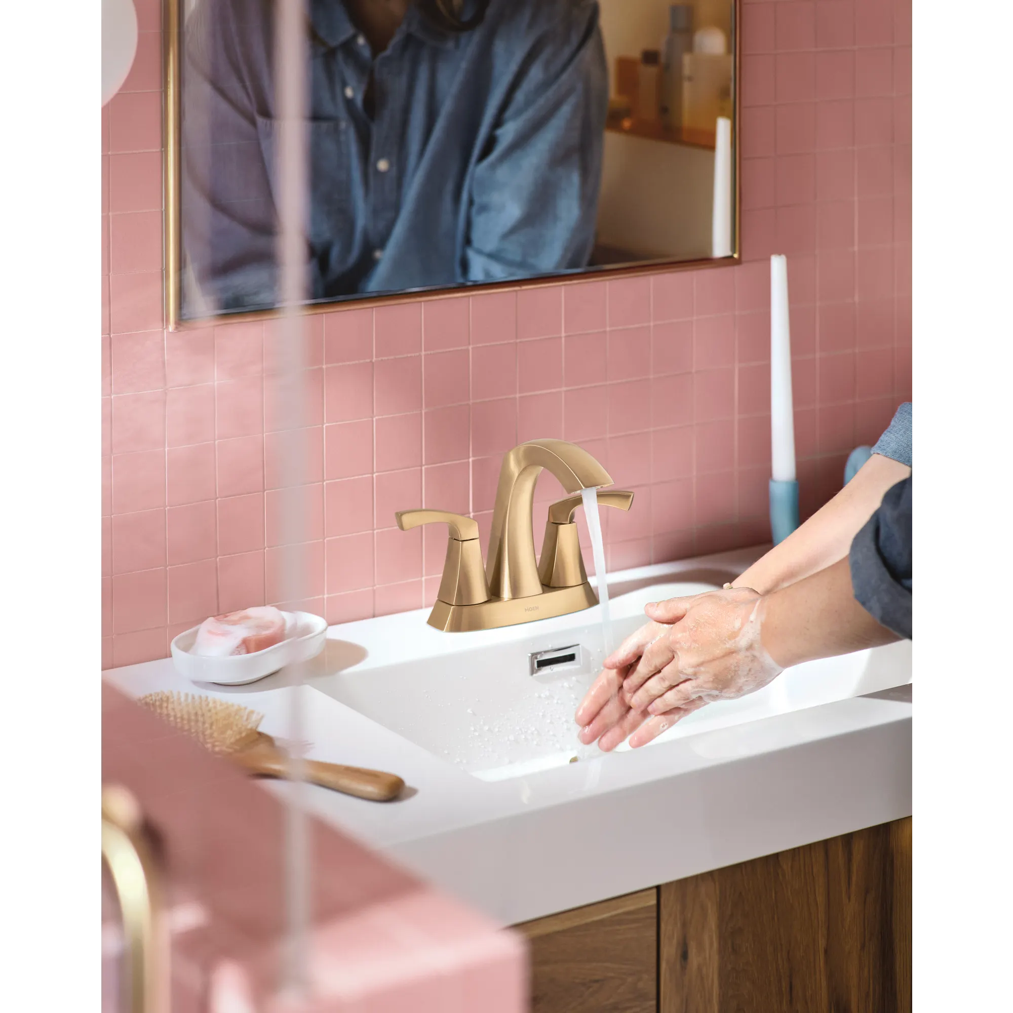 Lindor Two-handle Centerset Bathroom Sink Faucet - Image 23