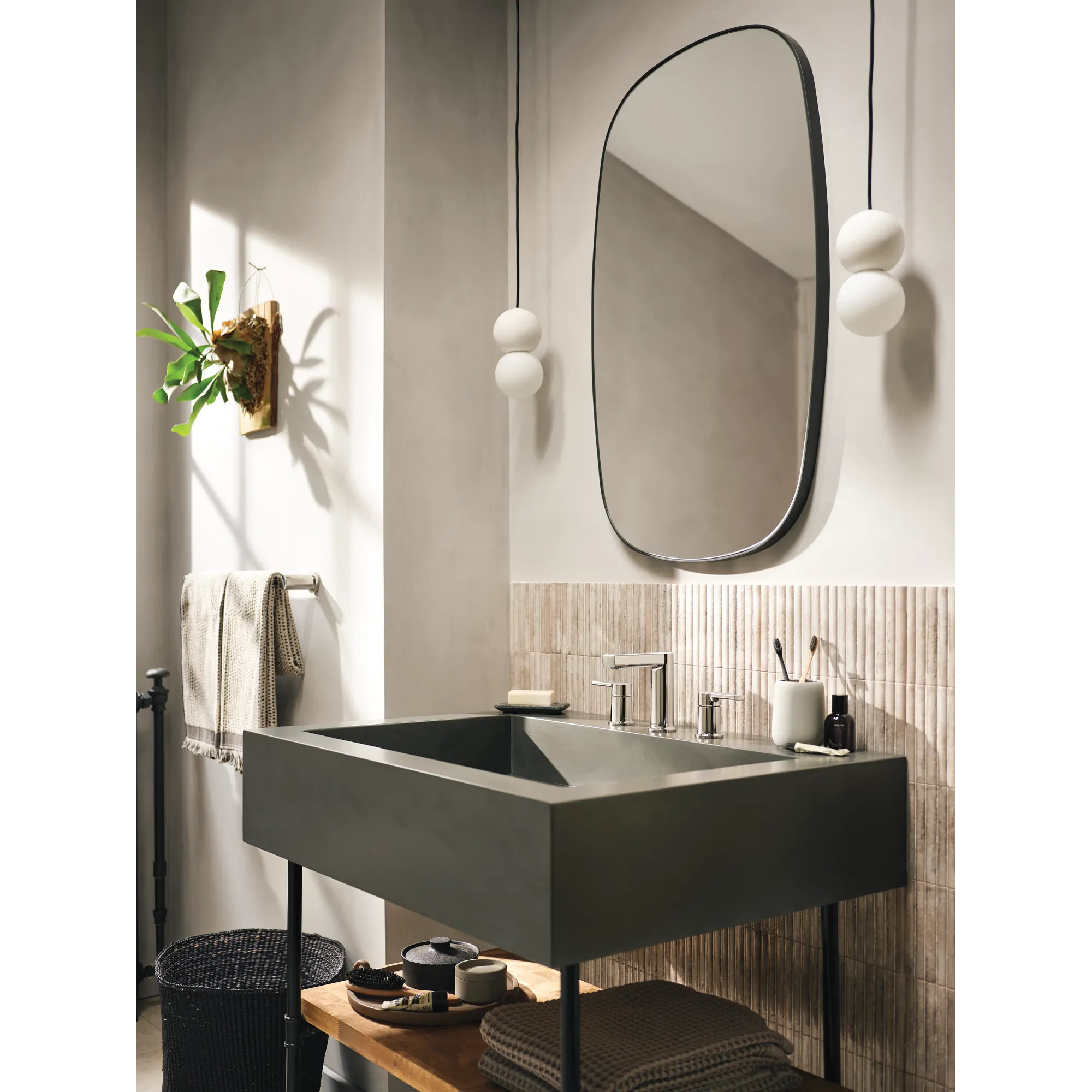Rinza Two-Handle Widespread Bathroom Sink Faucet - Image 19