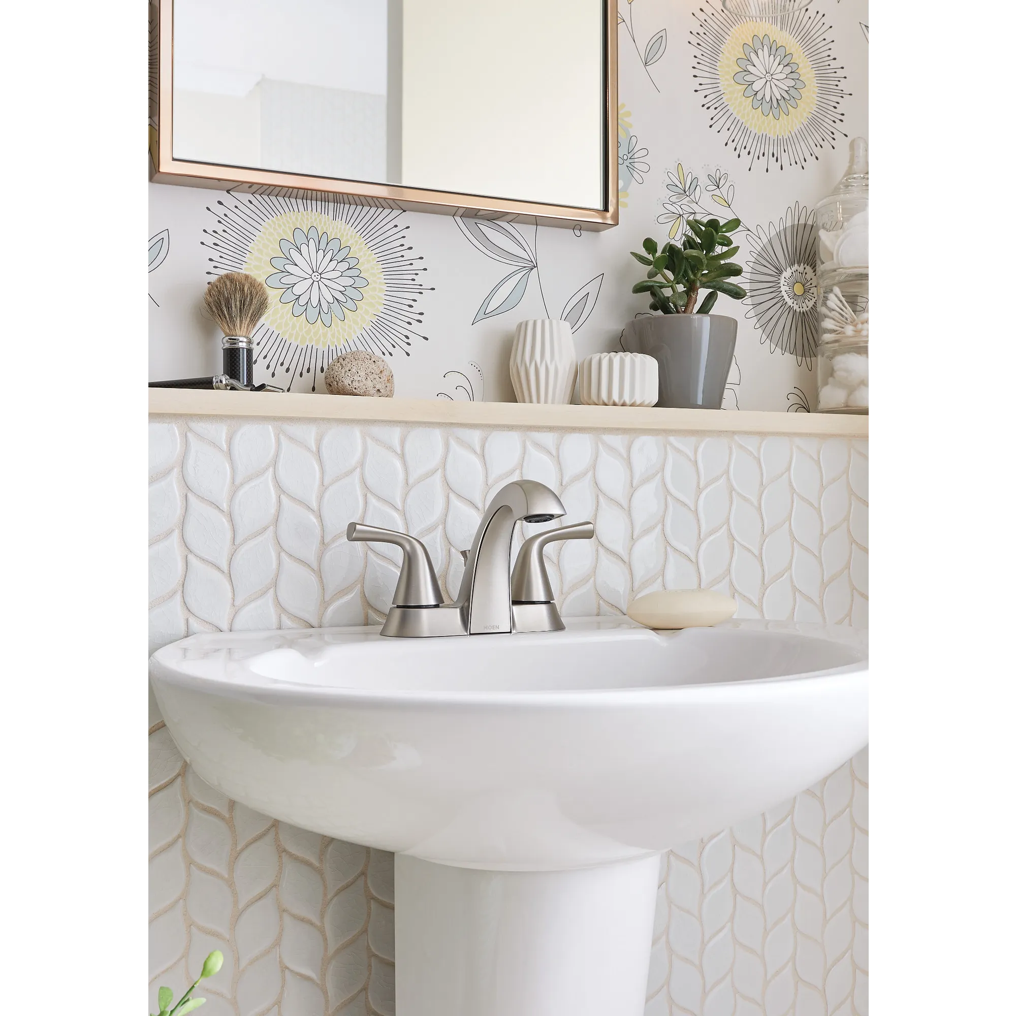 Haber Two-handle Centerset Bathroom Sink Faucet - Image 6