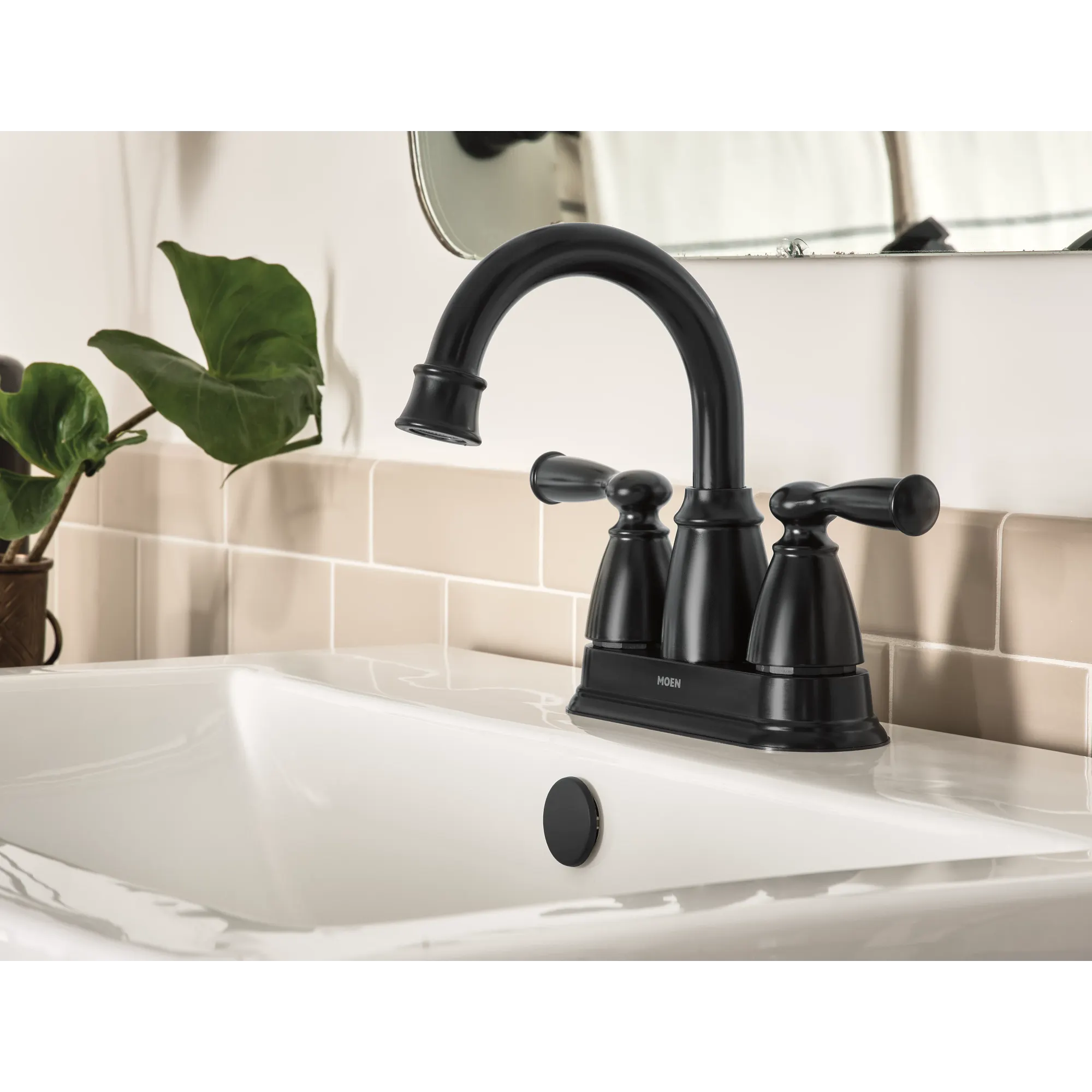 Banbury Two-handle Centerset Bathroom Sink Faucet - Image 7