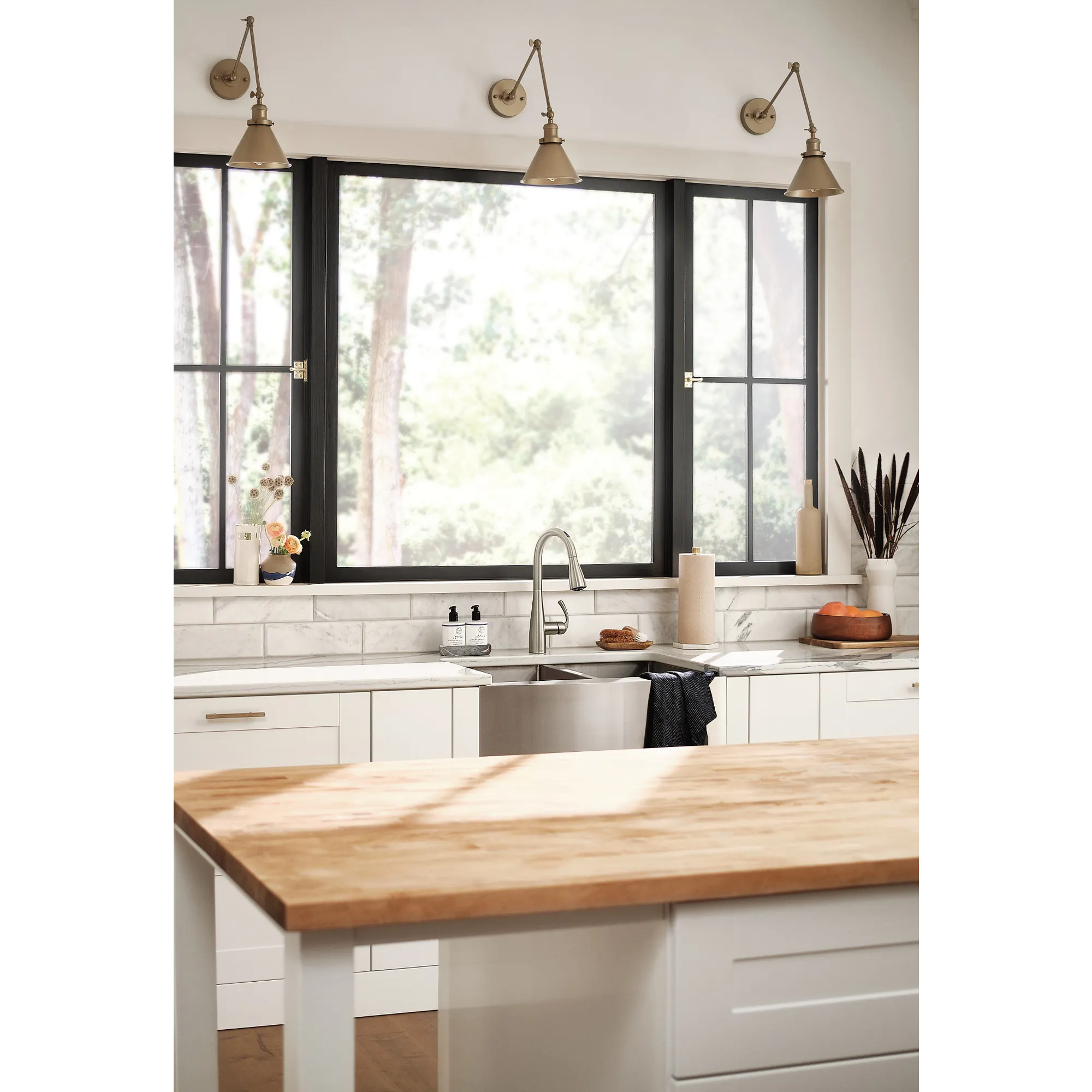 Essie Smart Pulldown Touchless Kitchen Faucet - Image 6
