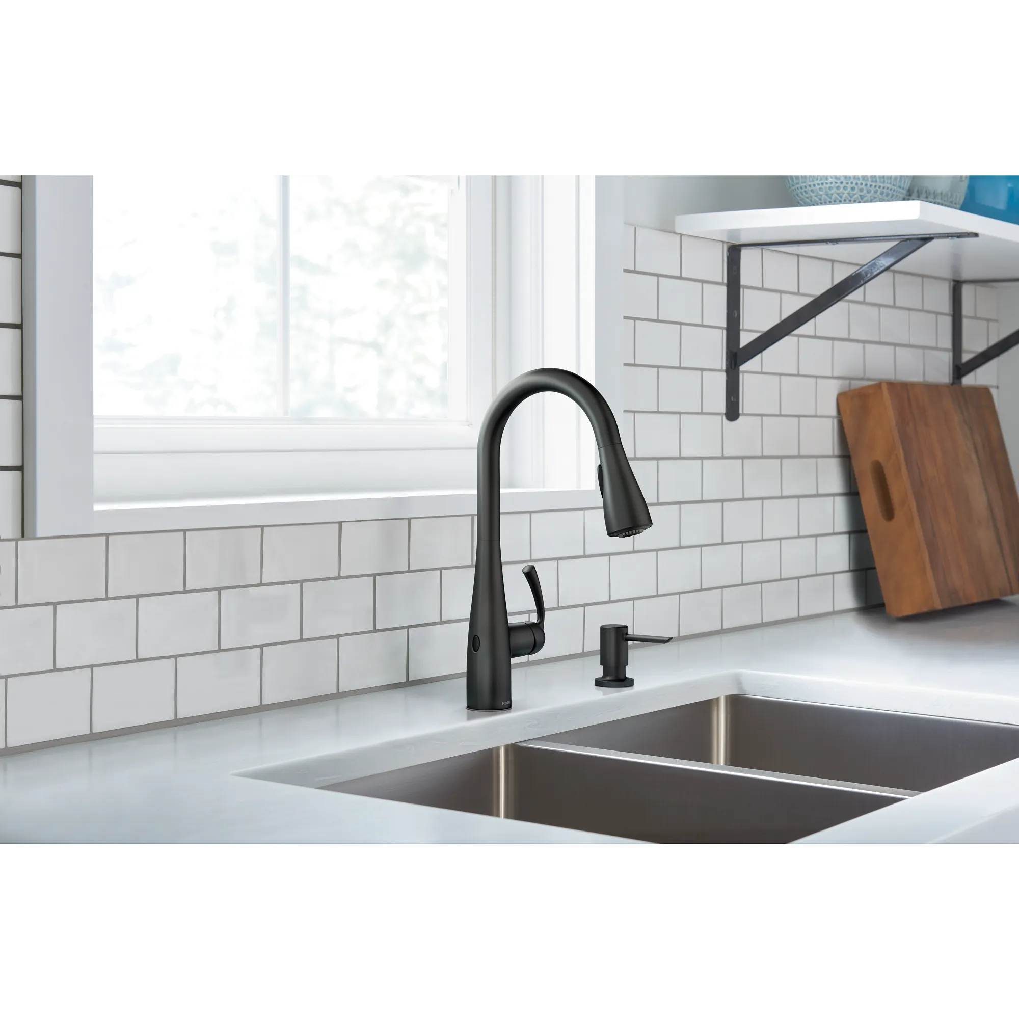 Essie MotionSense Wave One-Handle Pulldown Touchless Kitchen Faucet - Image 20
