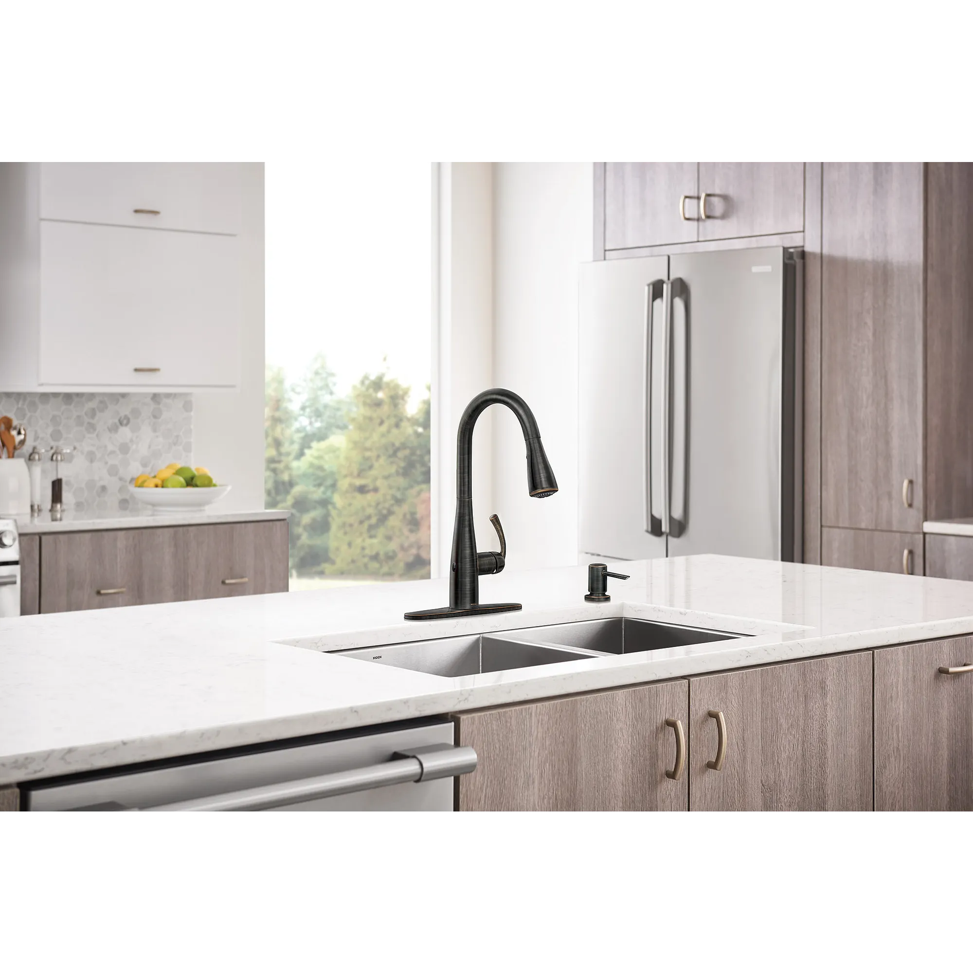 Essie MotionSense Wave One-Handle Pulldown Touchless Kitchen Faucet - Image 33