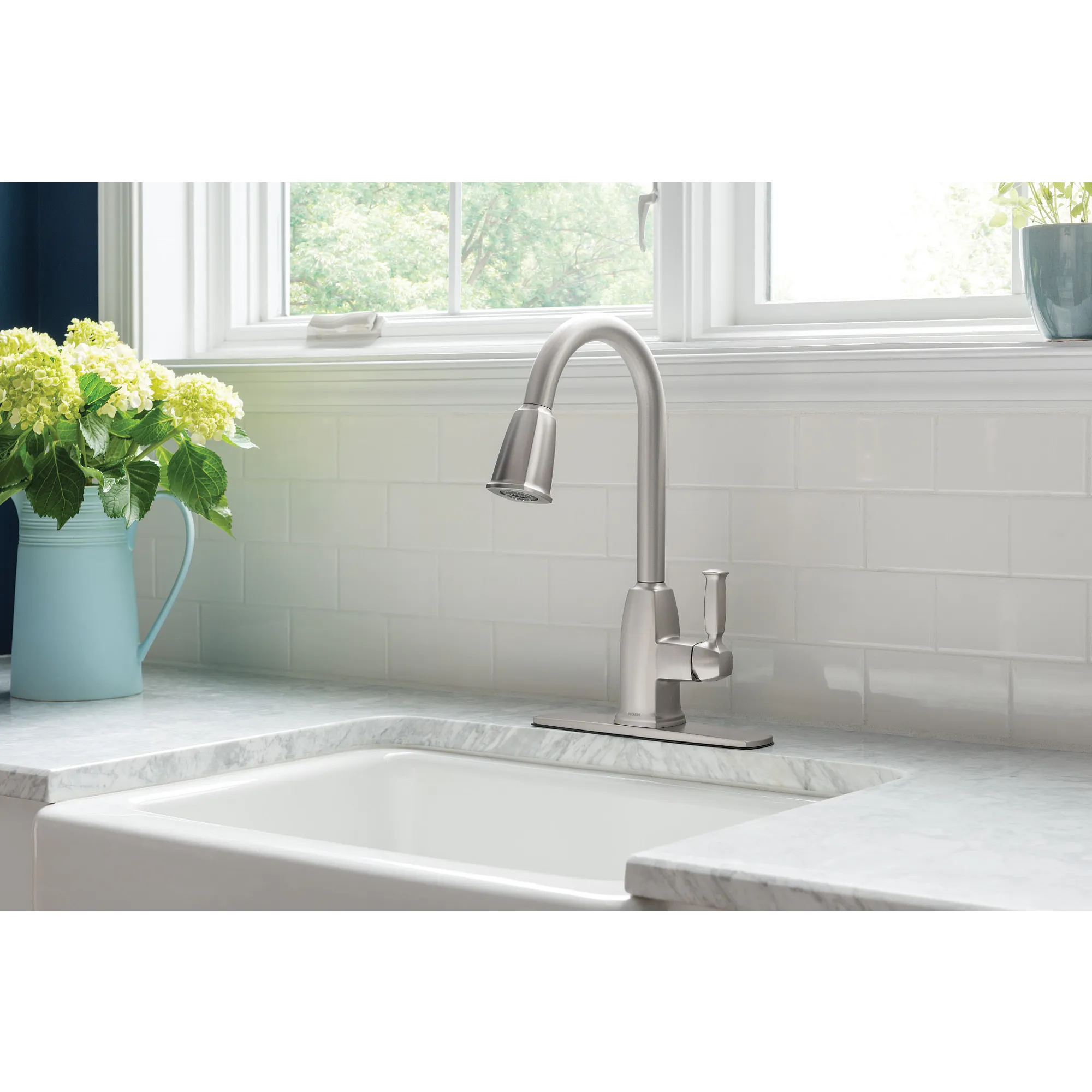 Wellsley One-handle High Arc Pulldown Kitchen Faucet - Image 17