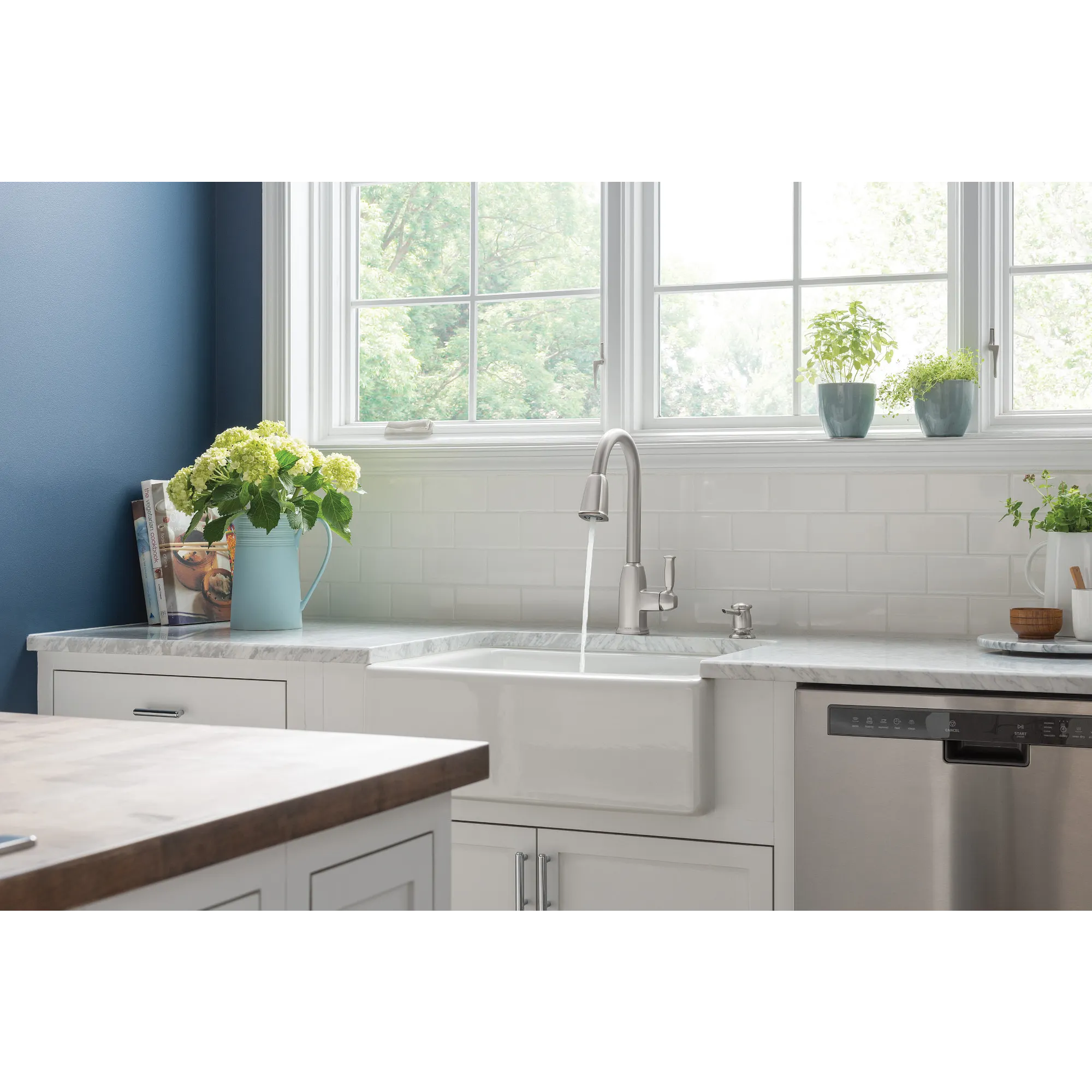 Wellsley One-handle High Arc Pulldown Kitchen Faucet - Image 19