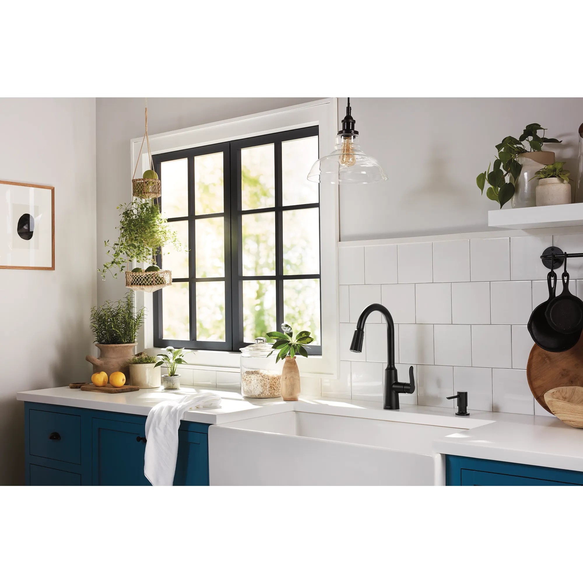 Edwyn One-Handle High Arc Pulldown Kitchen Faucet - Image 18