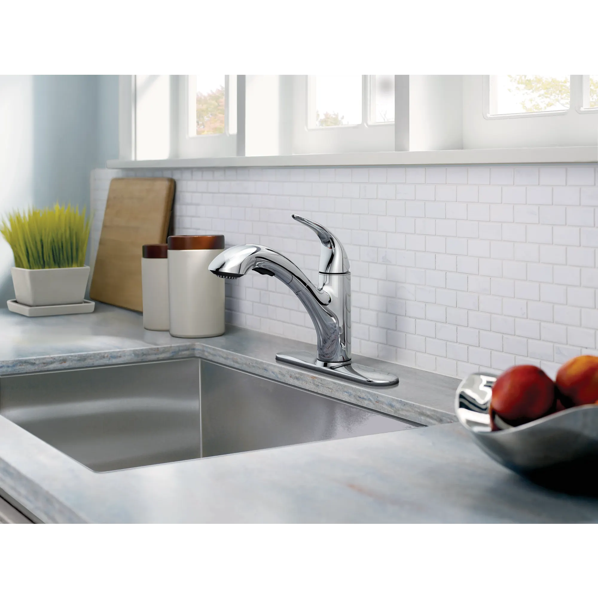Medina One-Handle Pullout Kitchen Faucet - Image 13