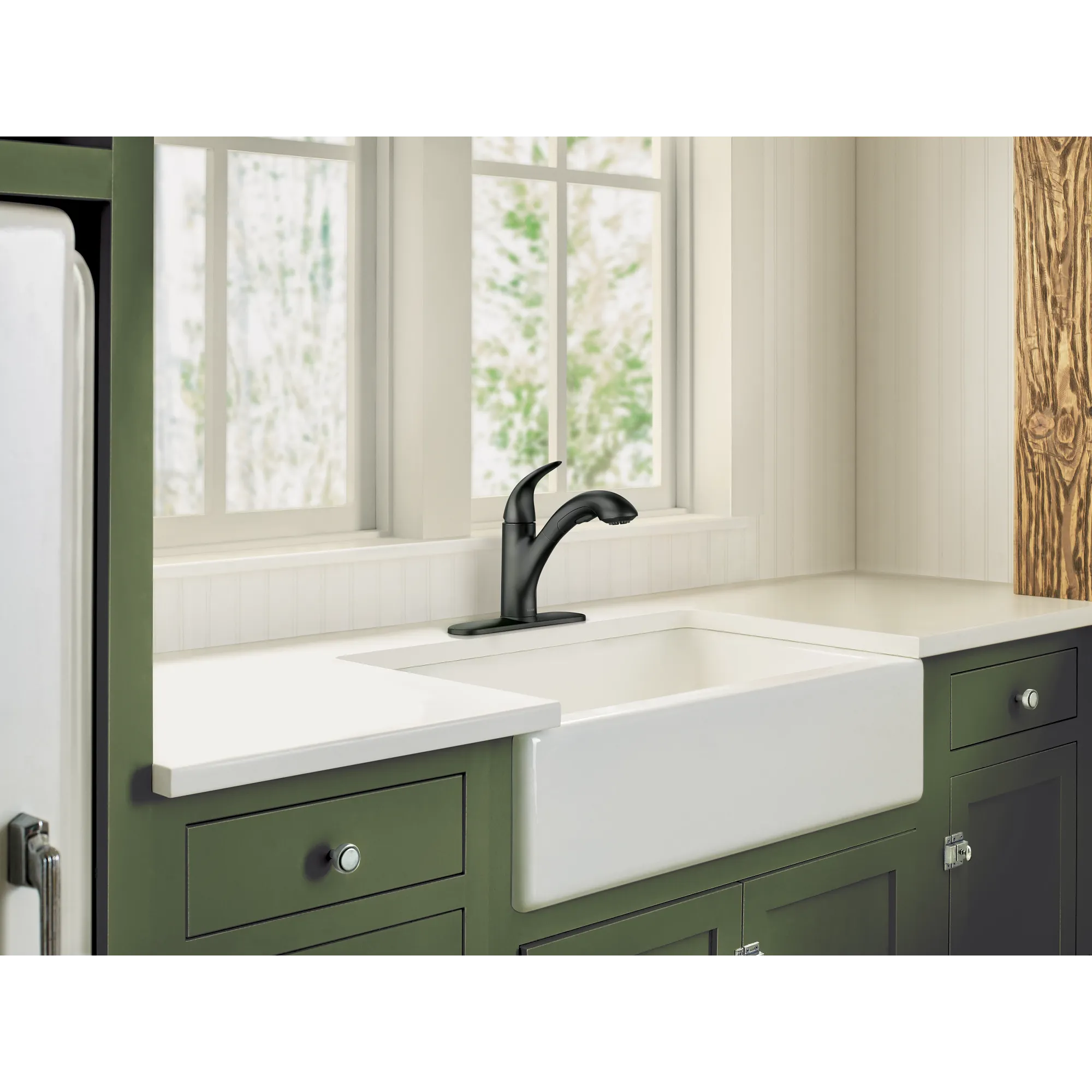 Medina One-Handle Pullout Kitchen Faucet - Image 16