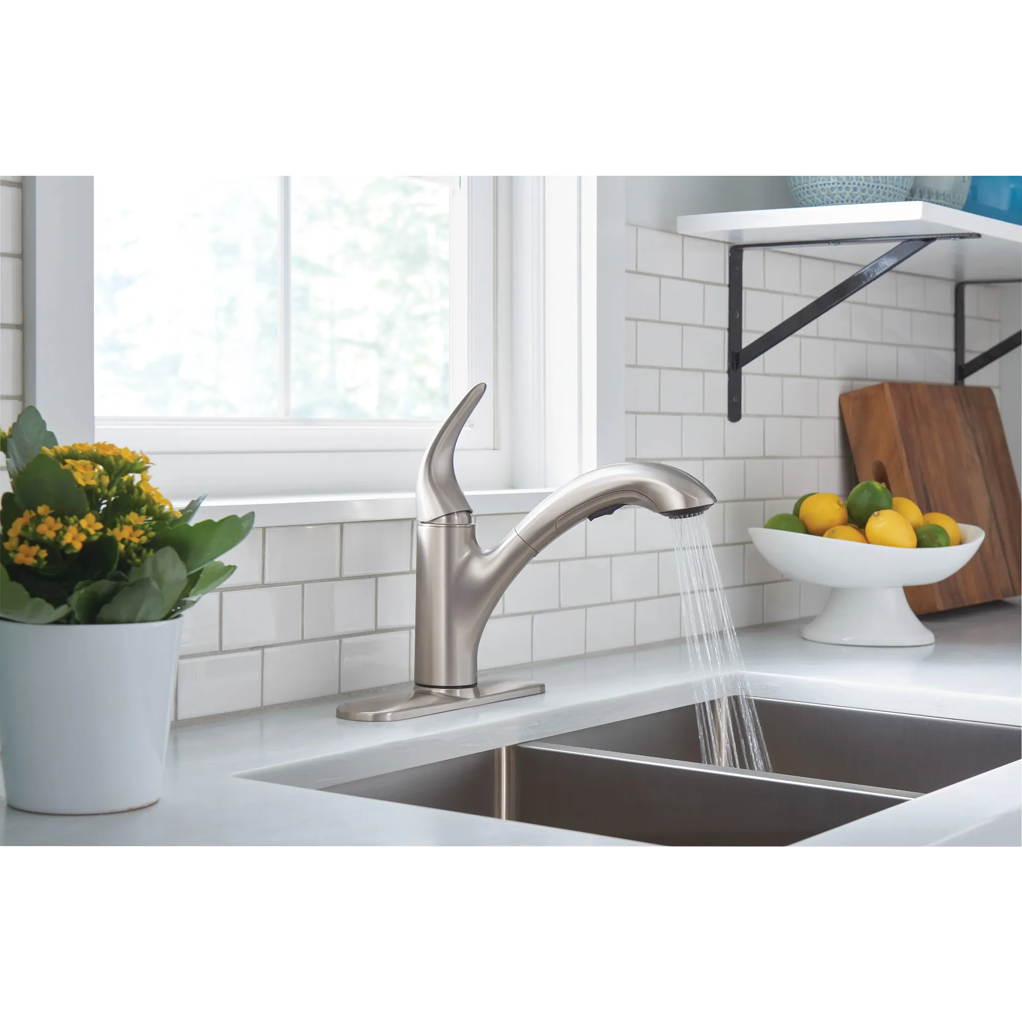 Medina One-Handle Pullout Kitchen Faucet - Image 37