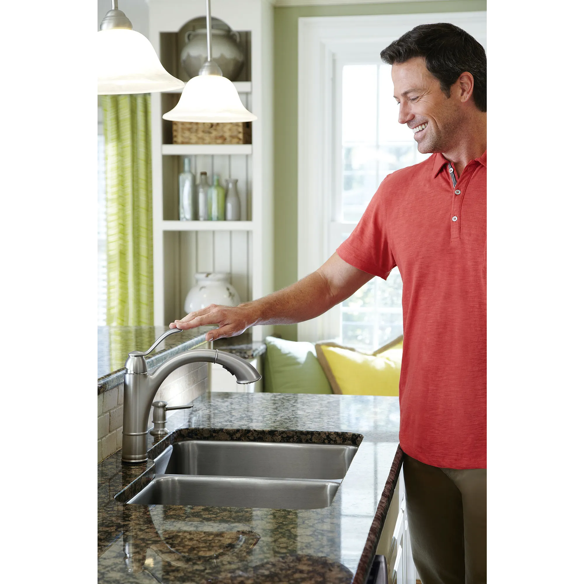 Walden Chrome One-Handle Low Arc Pullout Kitchen Faucet - Image 13