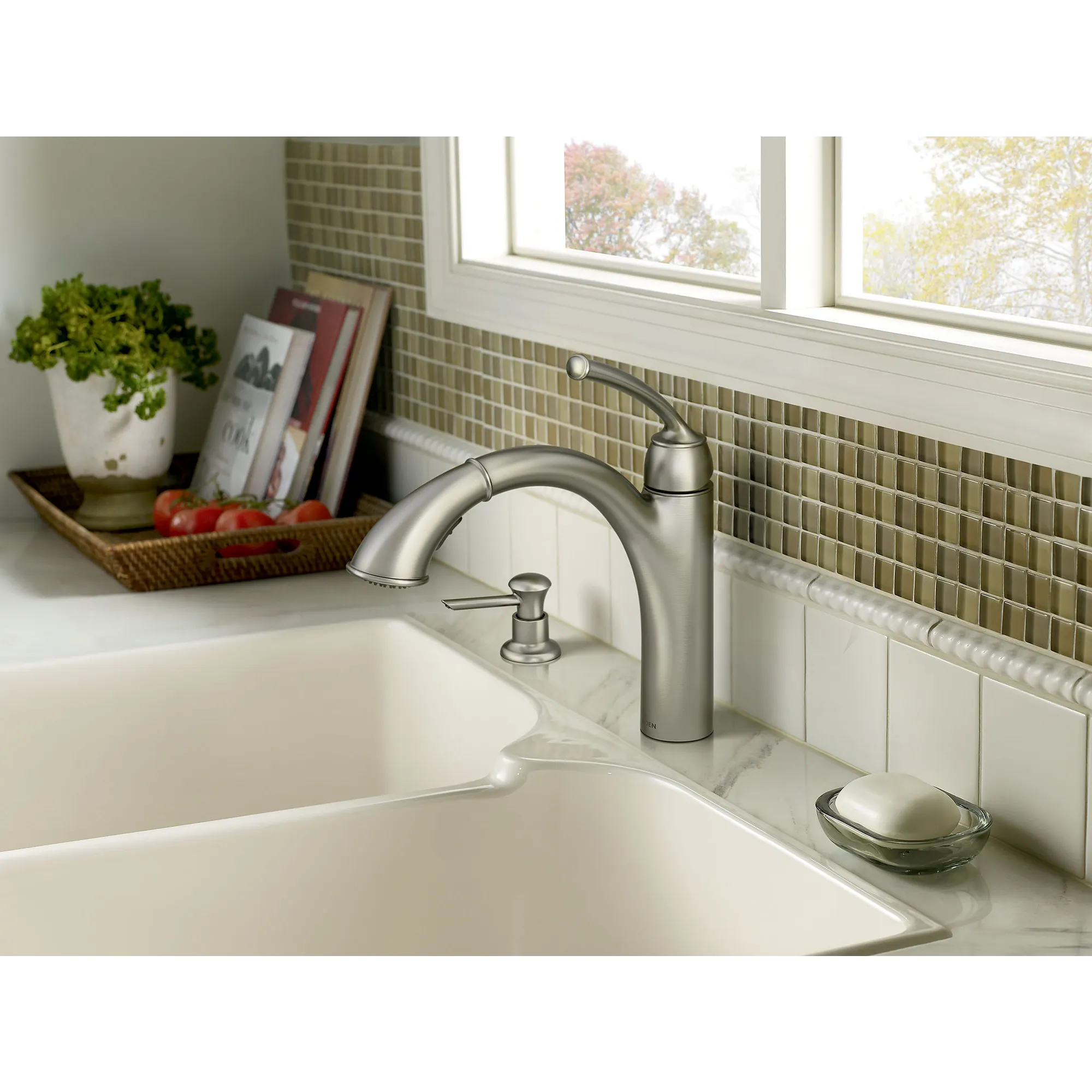 Sullivan Mediterranean Bronze One-Handle Pullout Kitchen Faucet - Image 7