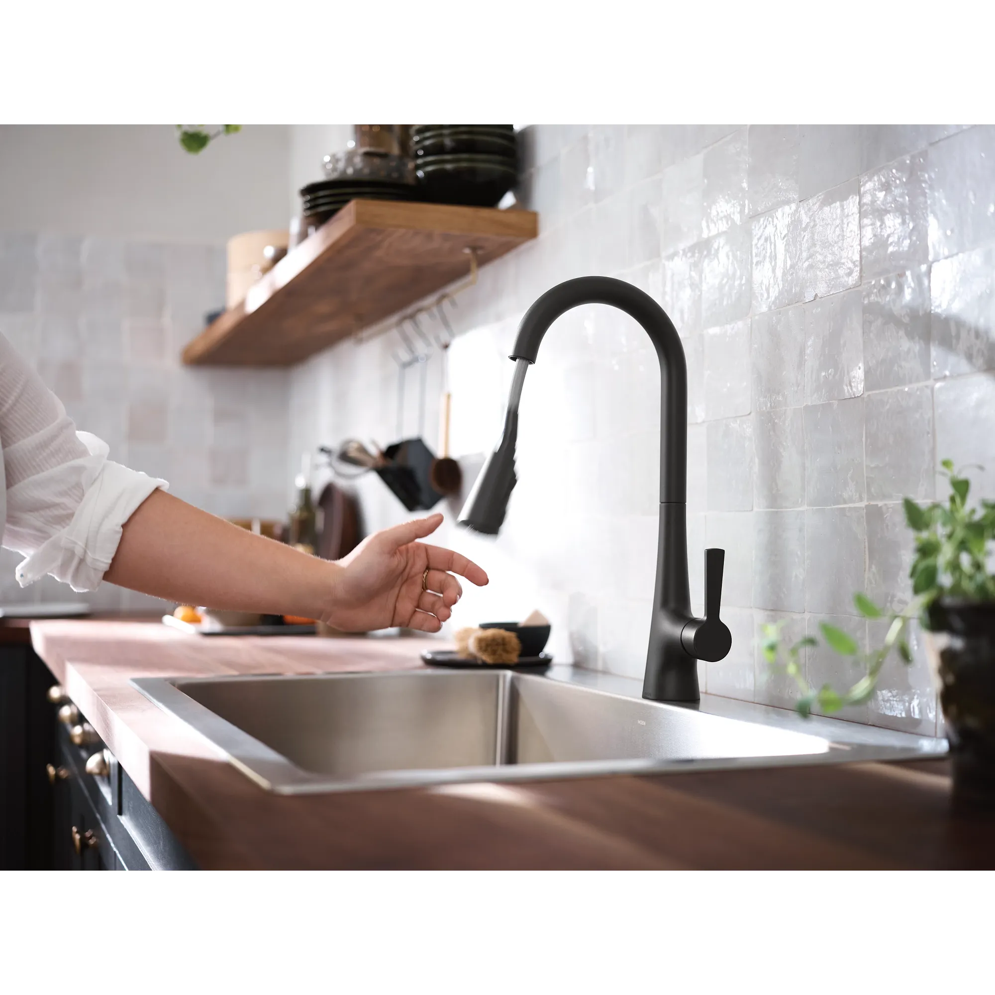 Mikah One-Handle High Arc Pulldown Kitchen Faucet - Image 15