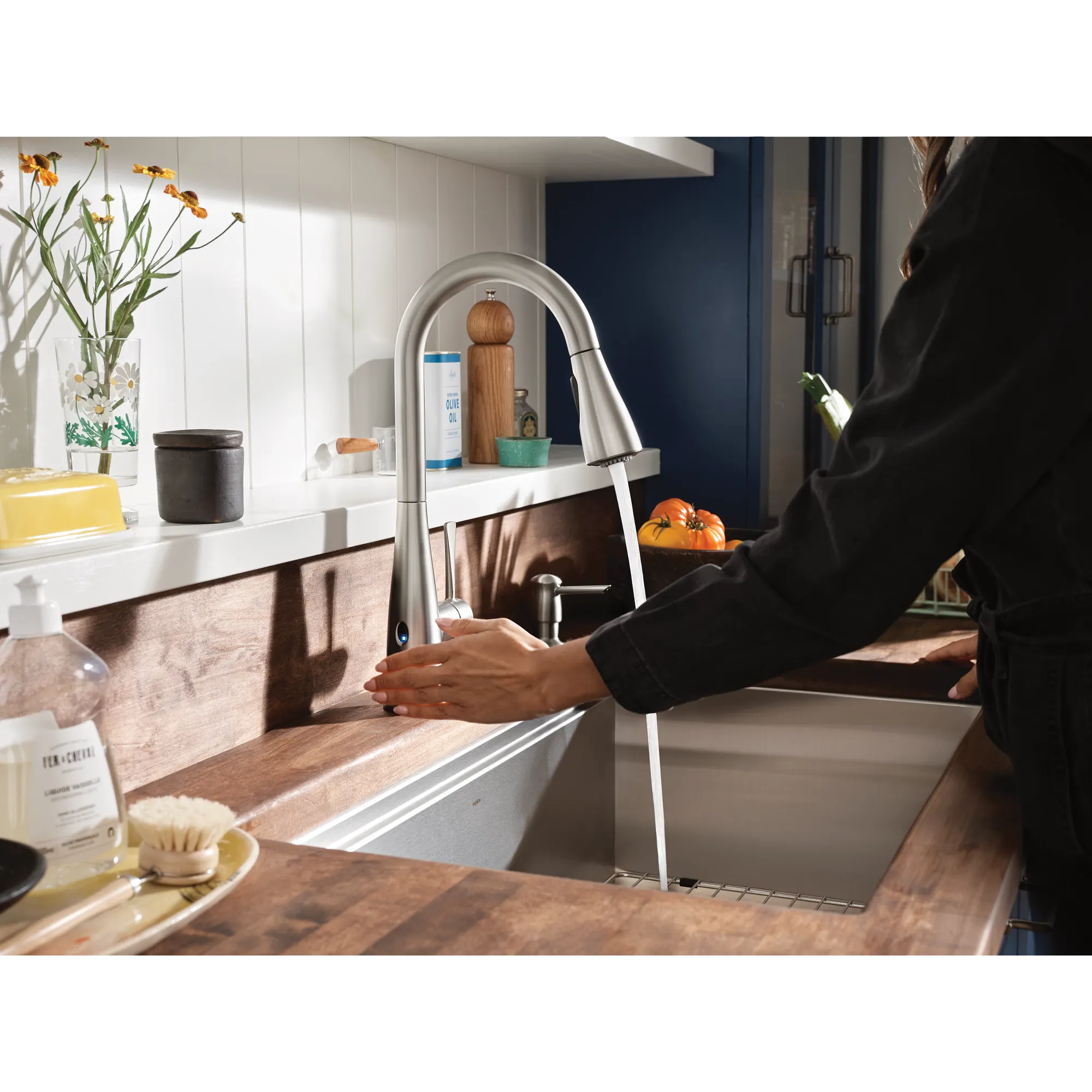 Birchfield MotionSense Wave One-Handle Pulldown Touchless Kitchen Faucet - Image 10