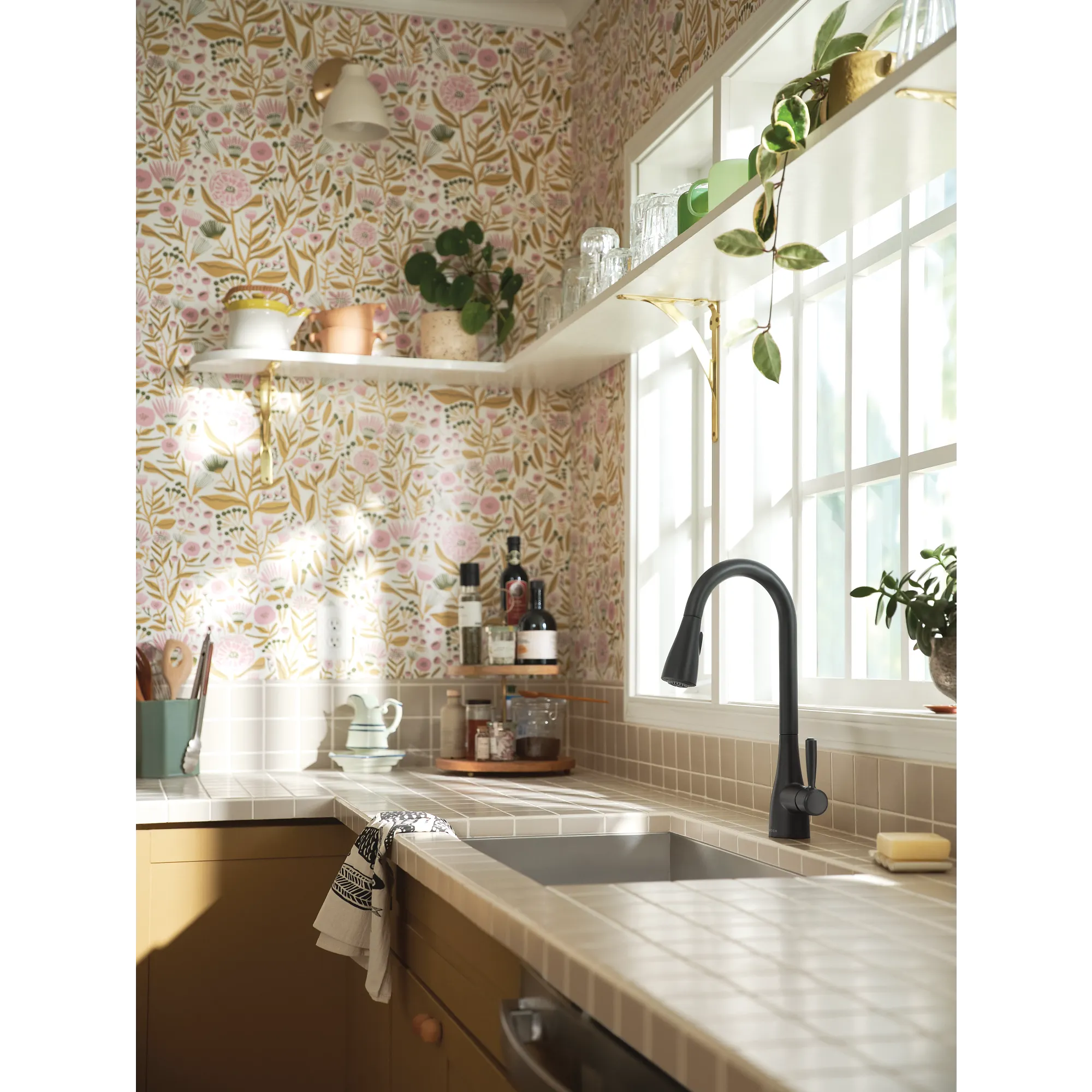 Doherty Chrome kitchen faucet - Image 2