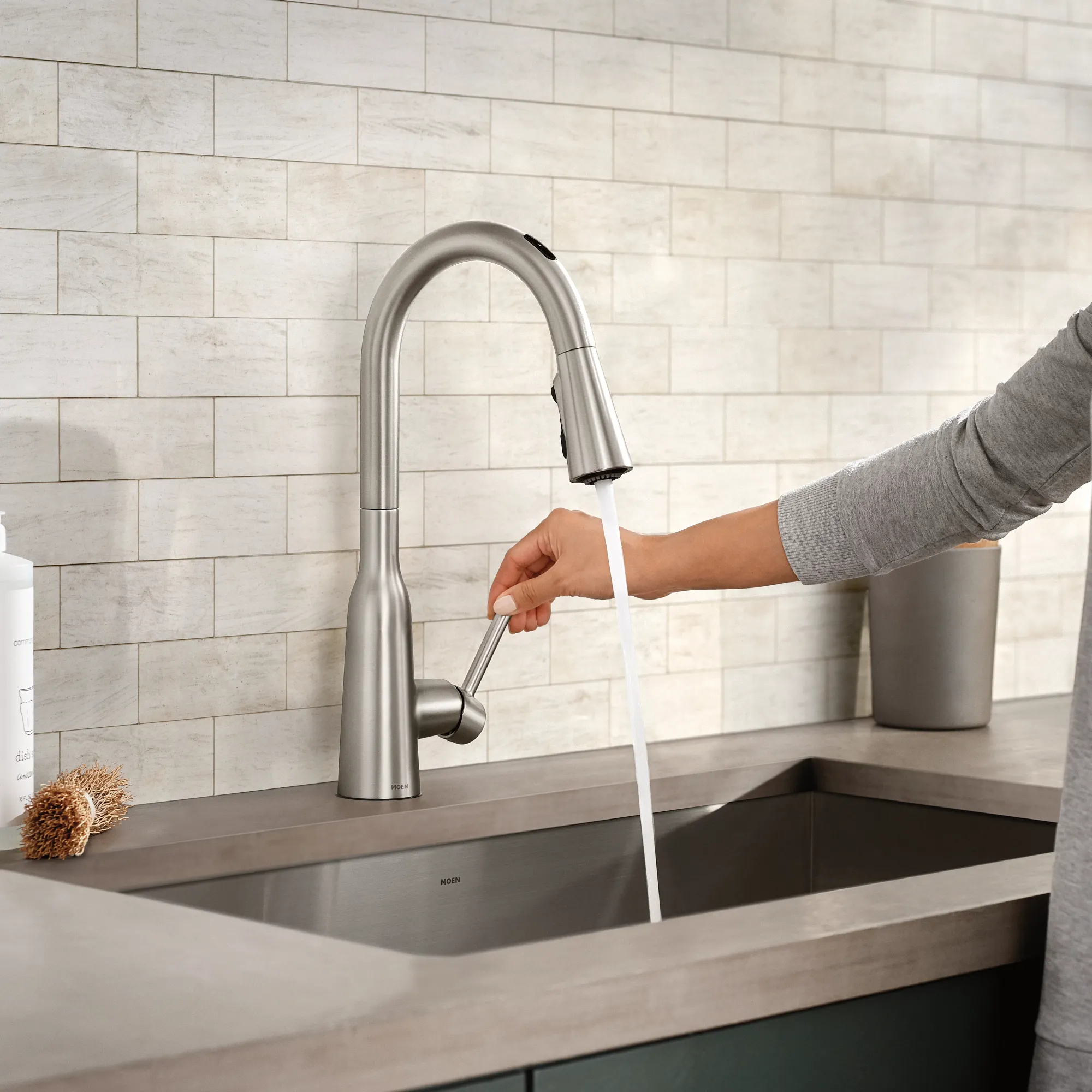 Zyla Smart Pulldown Touchless Kitchen Faucet - Image 4