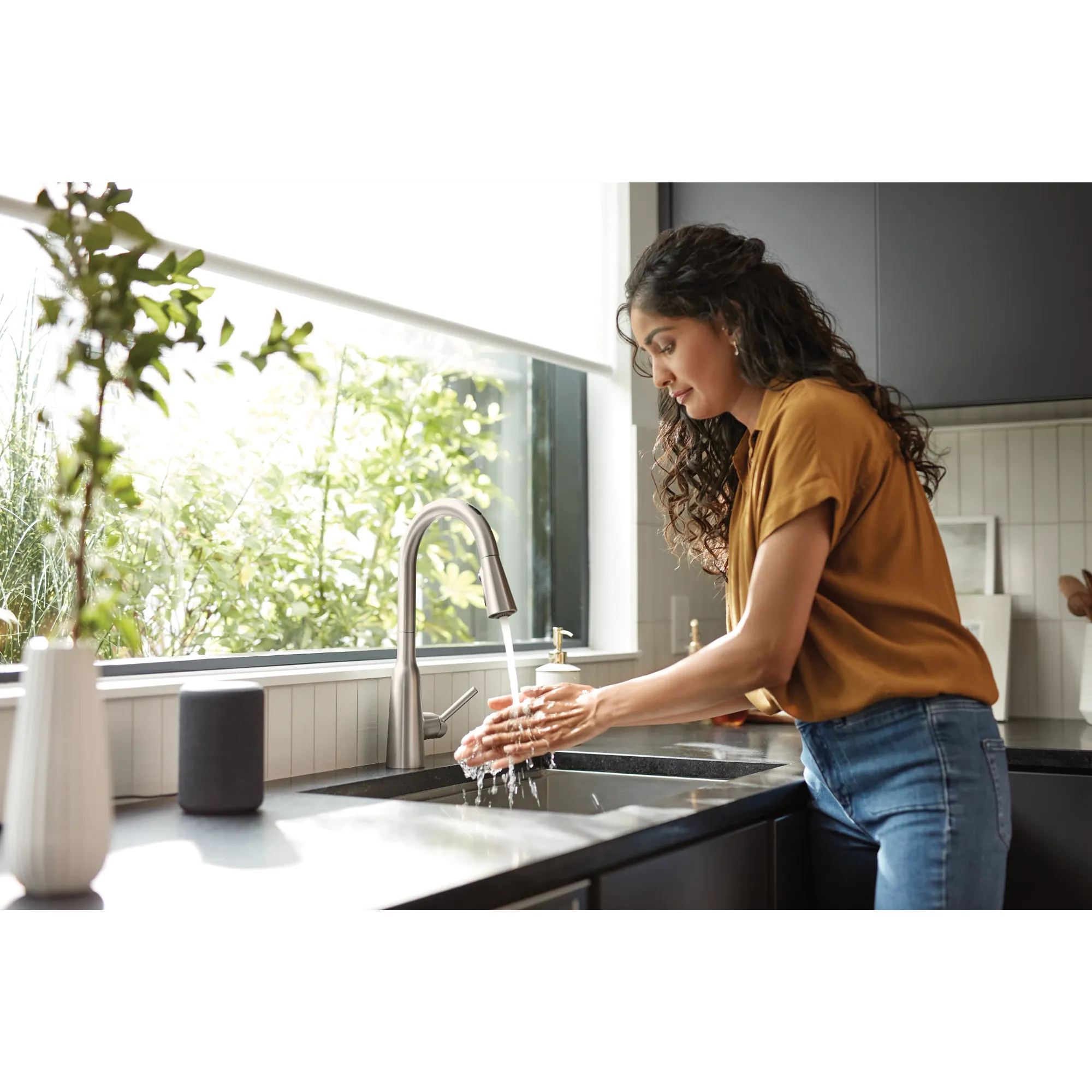 Zyla Smart Pulldown Touchless Kitchen Faucet - Image 8