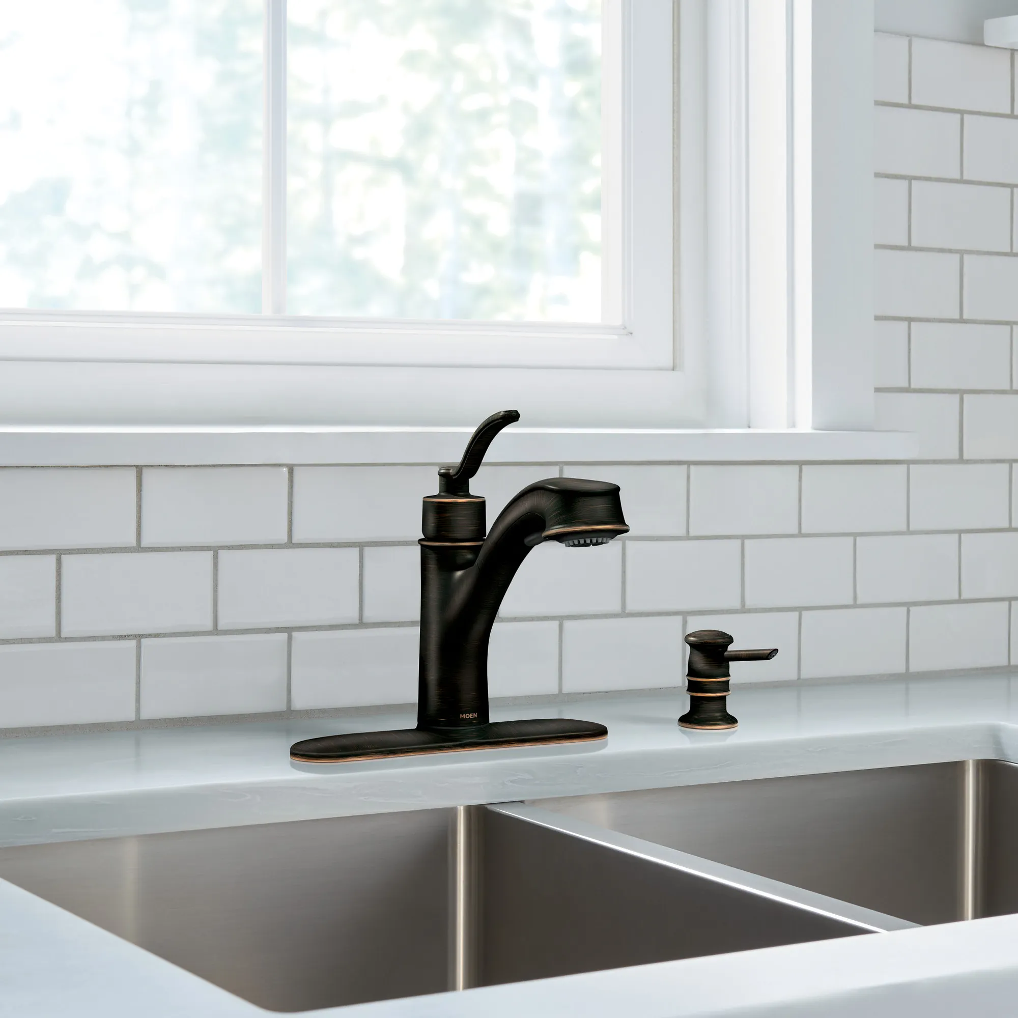 Marbrook One-Handle High Arc Pullout Kitchen Faucet - Image 2