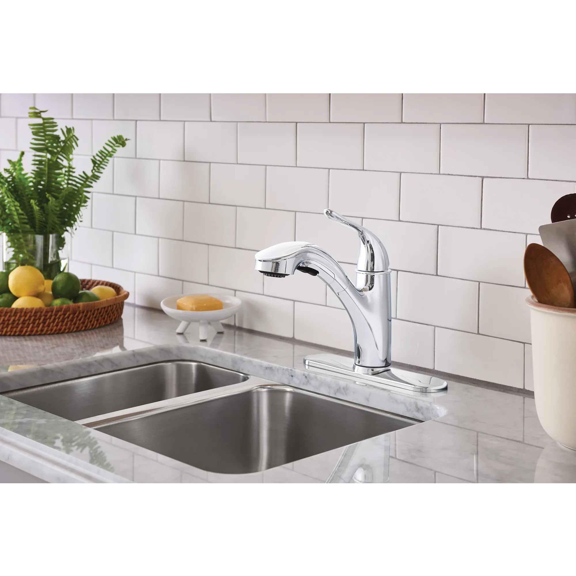 Brecklyn One-Handle Pullout Kitchen Faucet - Image 3