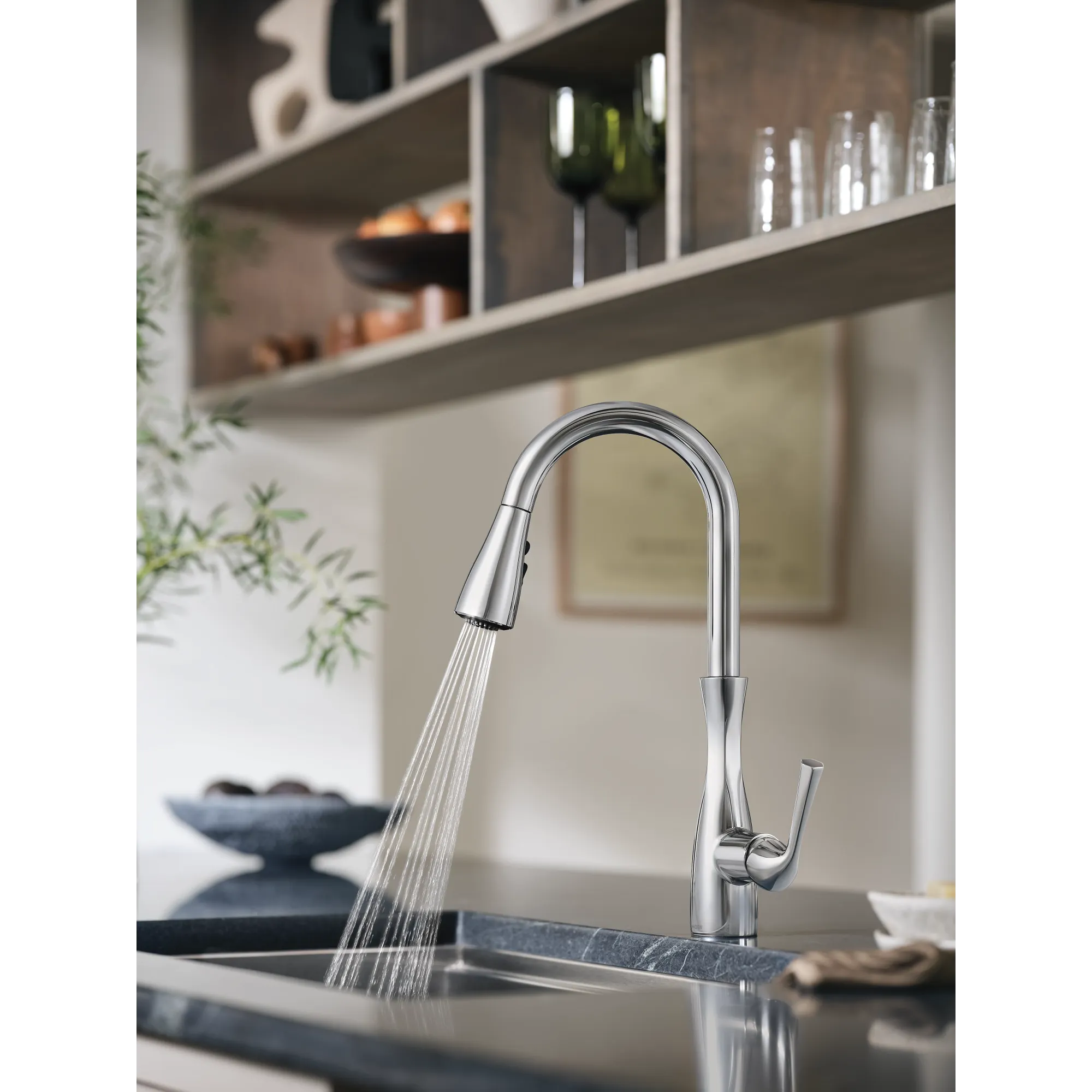 Arlia Chrome one-handle high arc pulldown kitchen faucet - Image 13