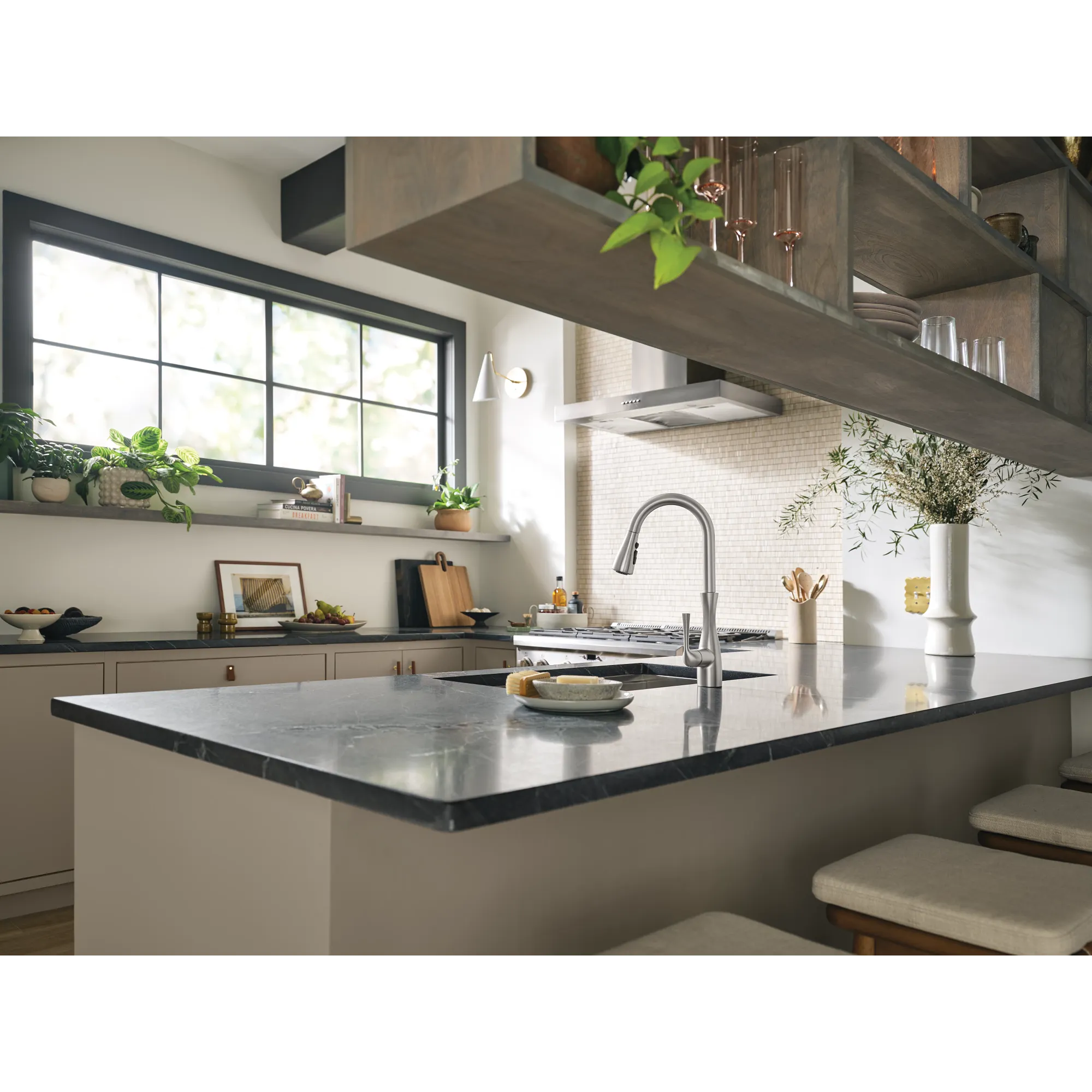 Arlia Chrome one-handle high arc pulldown kitchen faucet - Image 37