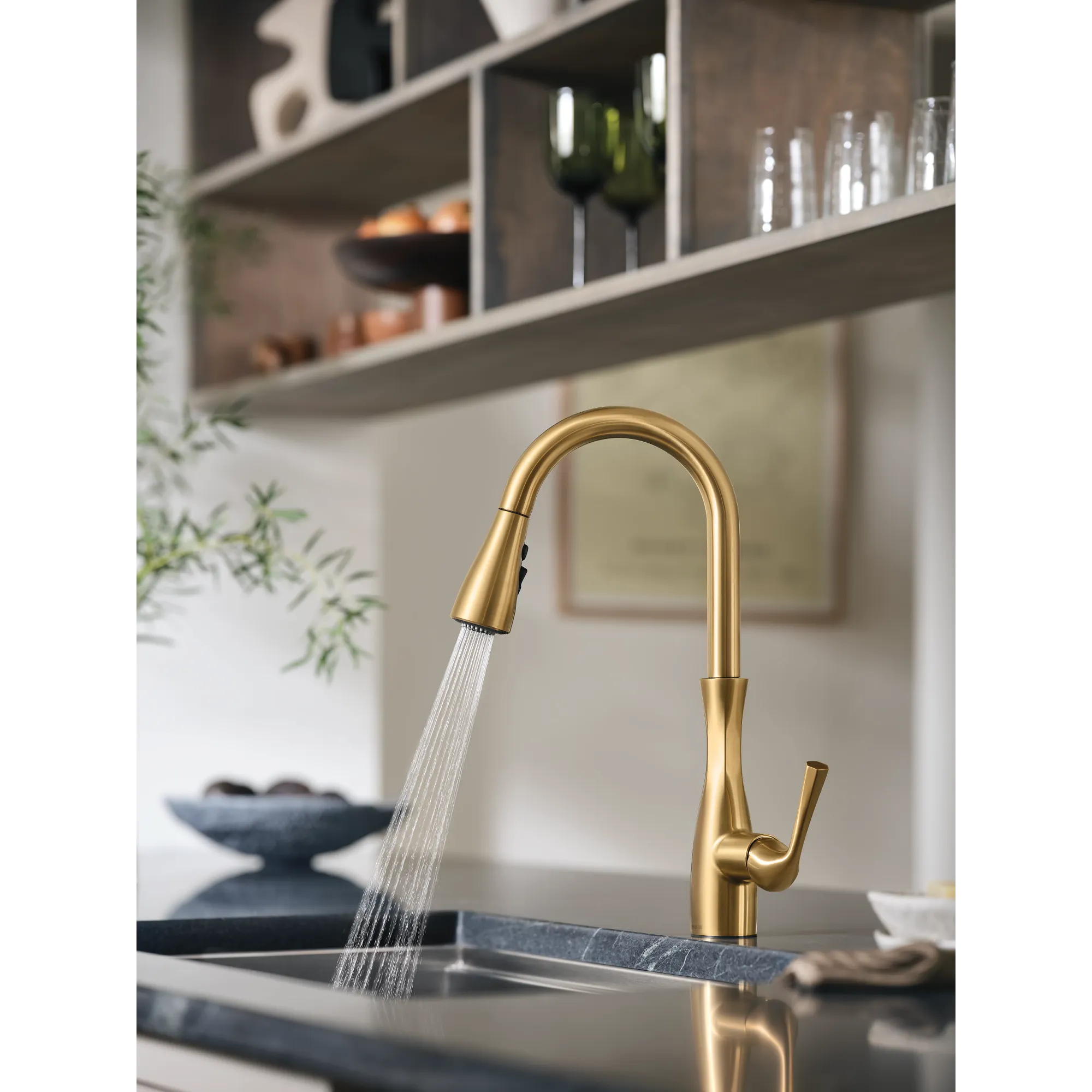 Arlia Chrome one-handle high arc pulldown kitchen faucet - Image 49