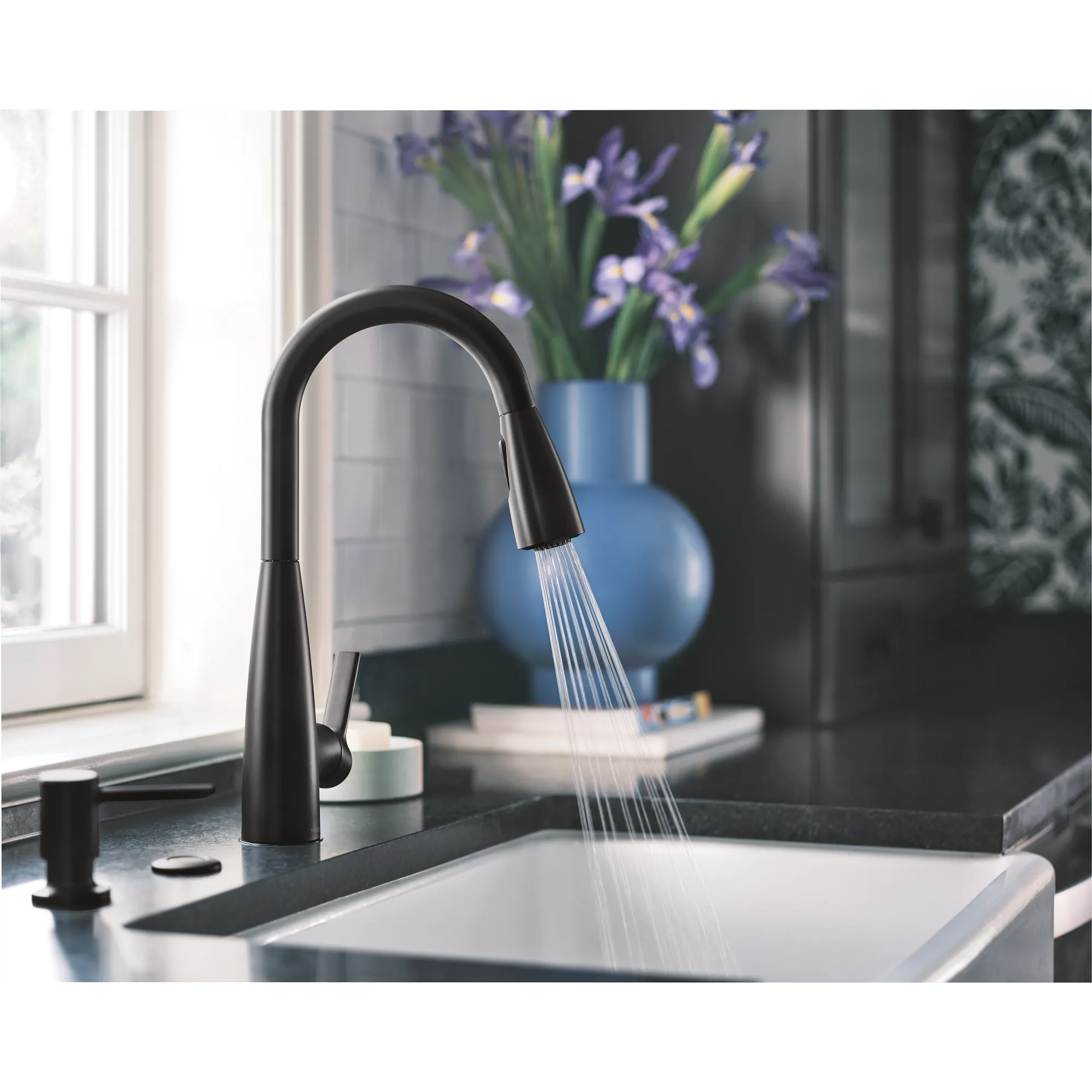 Haelyn One-Handle High Arc Pulldown Kitchen Faucet - Image 28