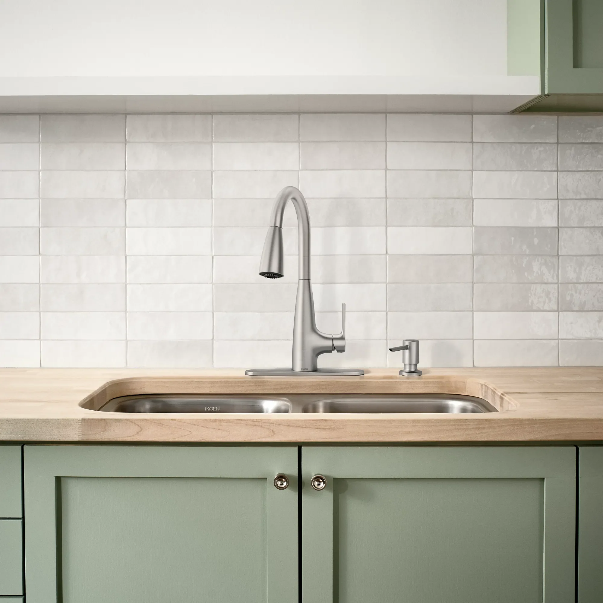 Haelyn One-Handle High Arc Pulldown Kitchen Faucet - Image 33