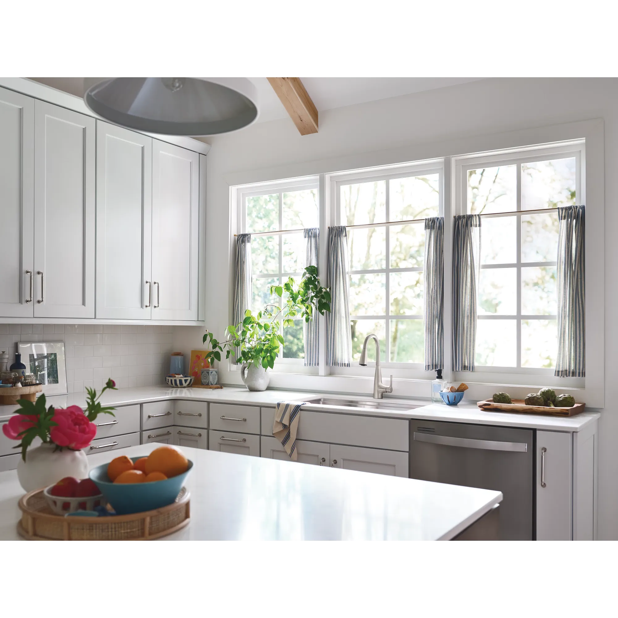 Haelyn MotionSense Wave One-Handle Pulldown Touchless Kitchen Faucet - Image 24