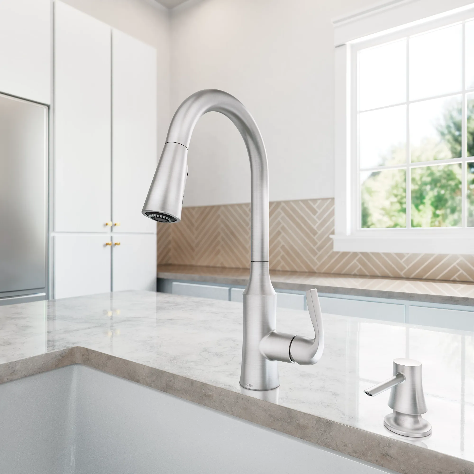Cadia Spot resist stainless one-handle high arc pulldown kitchen faucet - Image 2