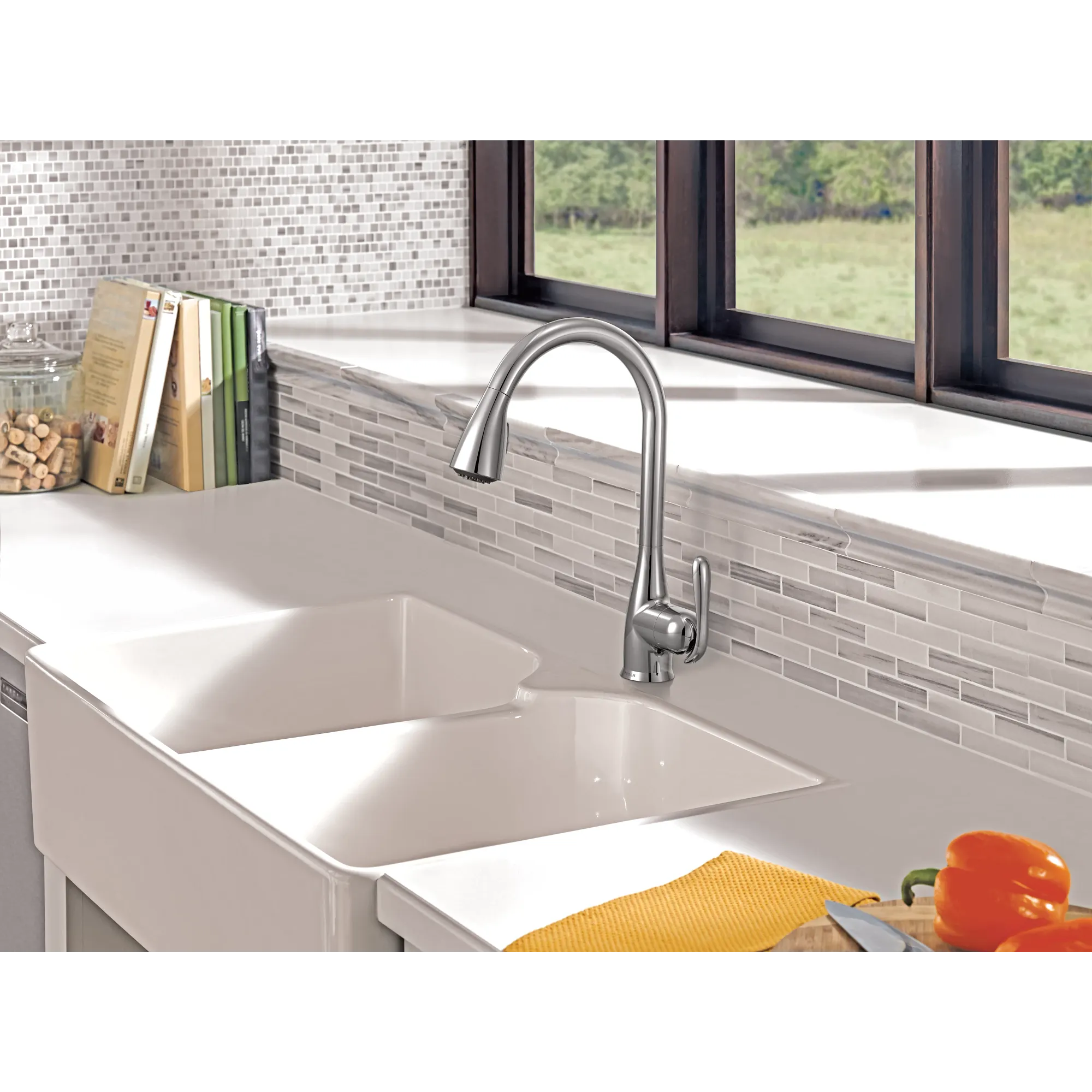 Haysfield One-Handle High Arc Kitchen Faucet - Image 4
